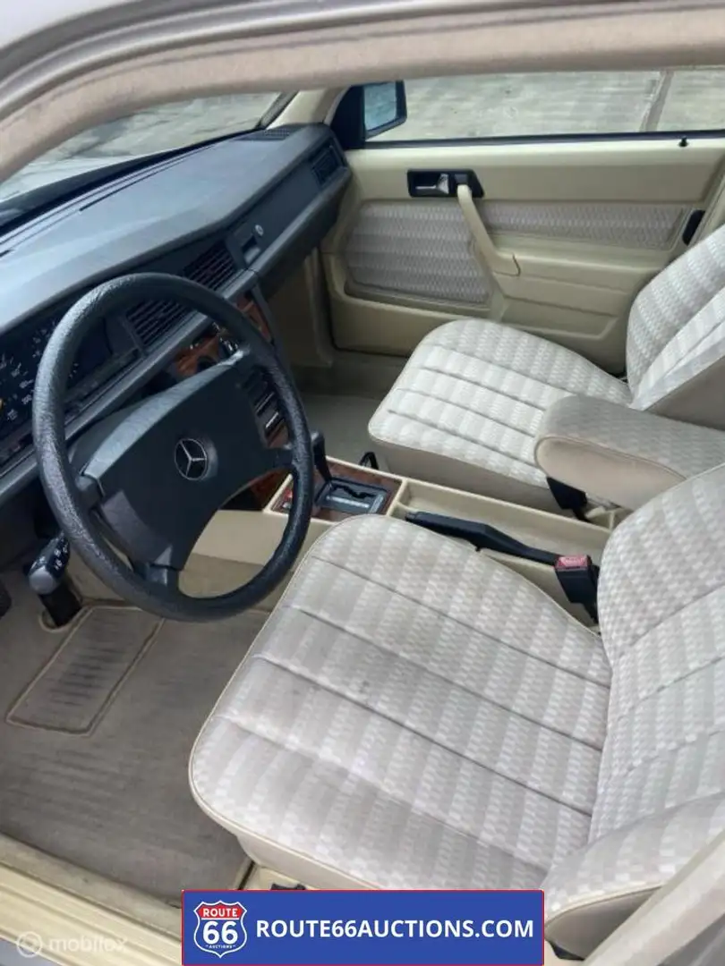 Mercedes-Benz 190 190D Fekete - 2