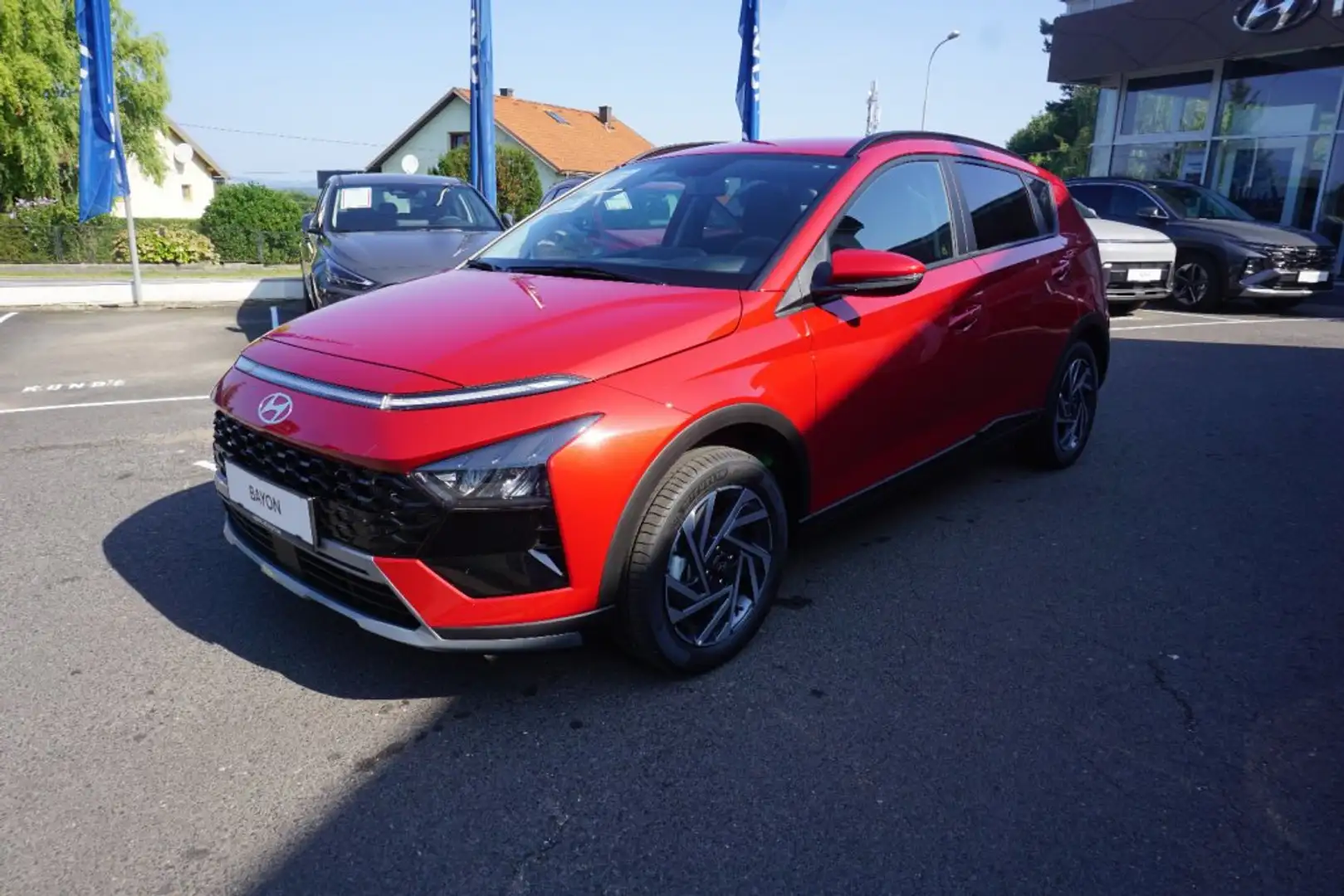 Hyundai BAYON GO Plus 1.2 MPI y5bu1 Rosso - 1