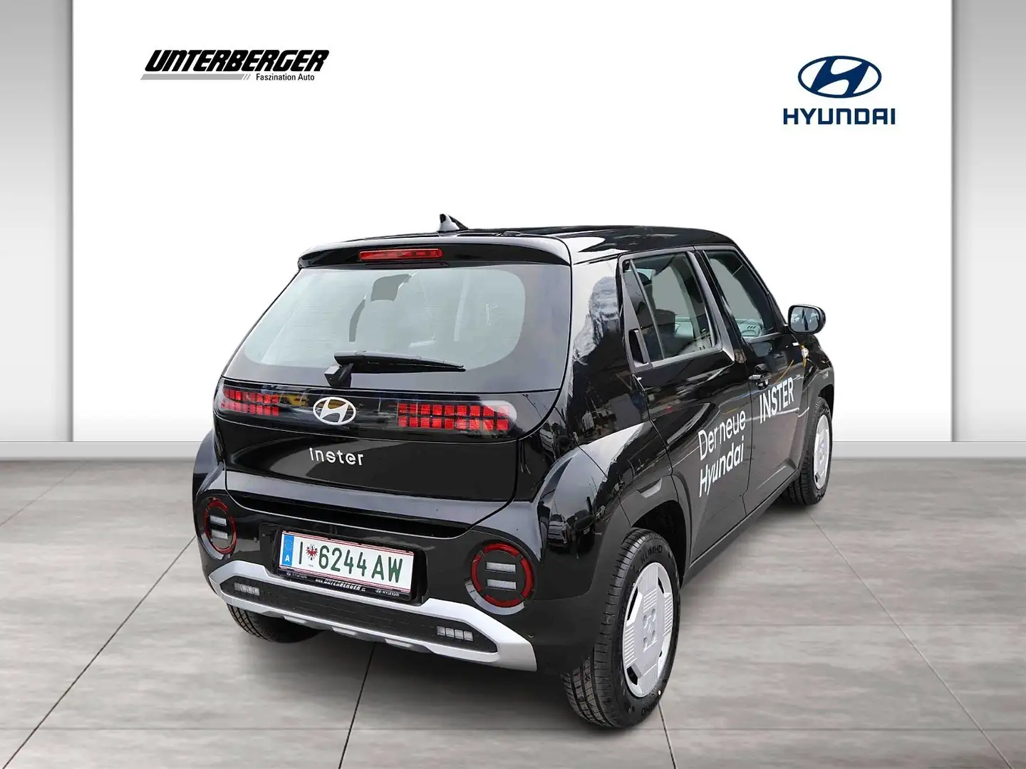 Hyundai Inster Smart Line 49kWh r5s42-P1-O1 Fekete - 2