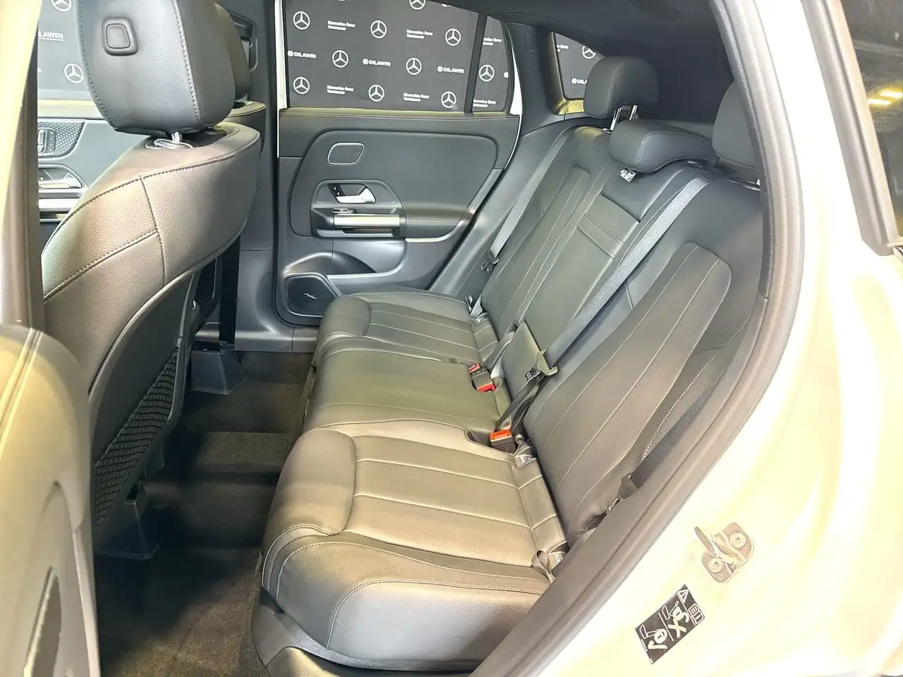 Mercedes-Benz GLA снимка Mercedes-Benz GLA
