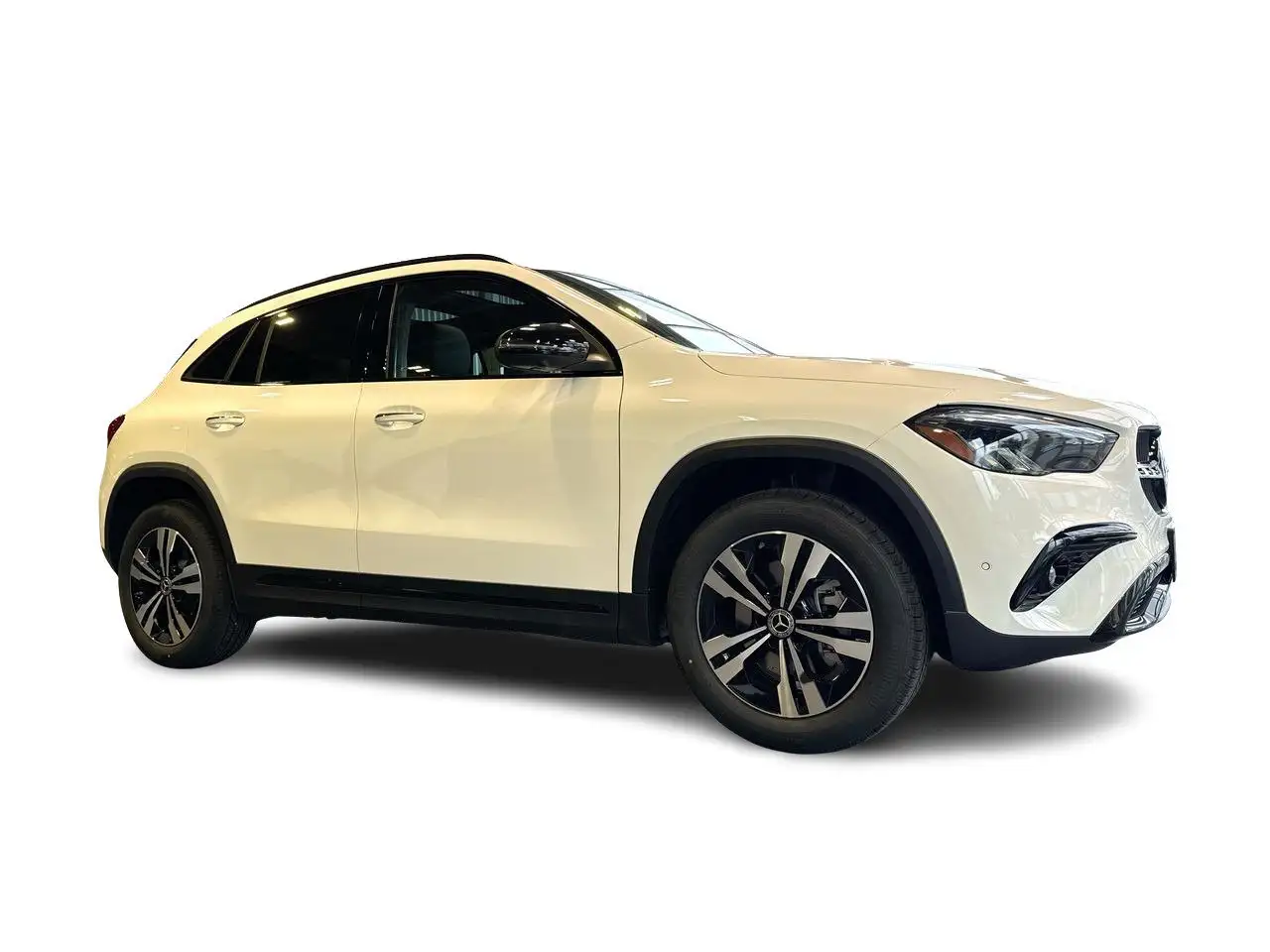 Mercedes-Benz GLA снимка Mercedes-Benz GLA