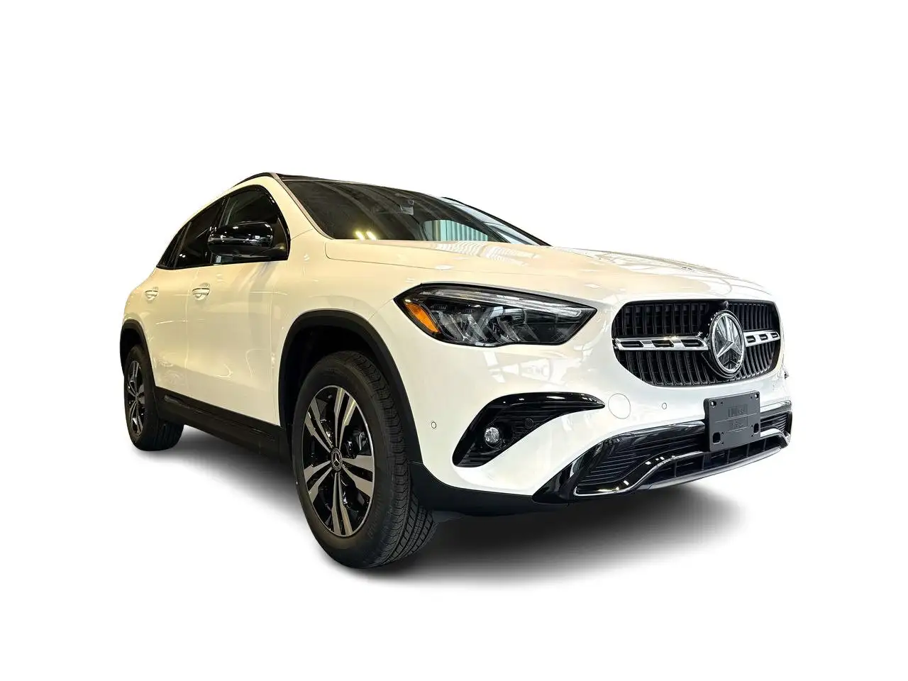 Mercedes-Benz GLA снимка Mercedes-Benz GLA