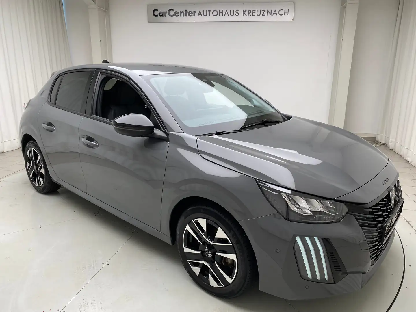 Peugeot 208 Allure 1.2 Facelift Gris - 1