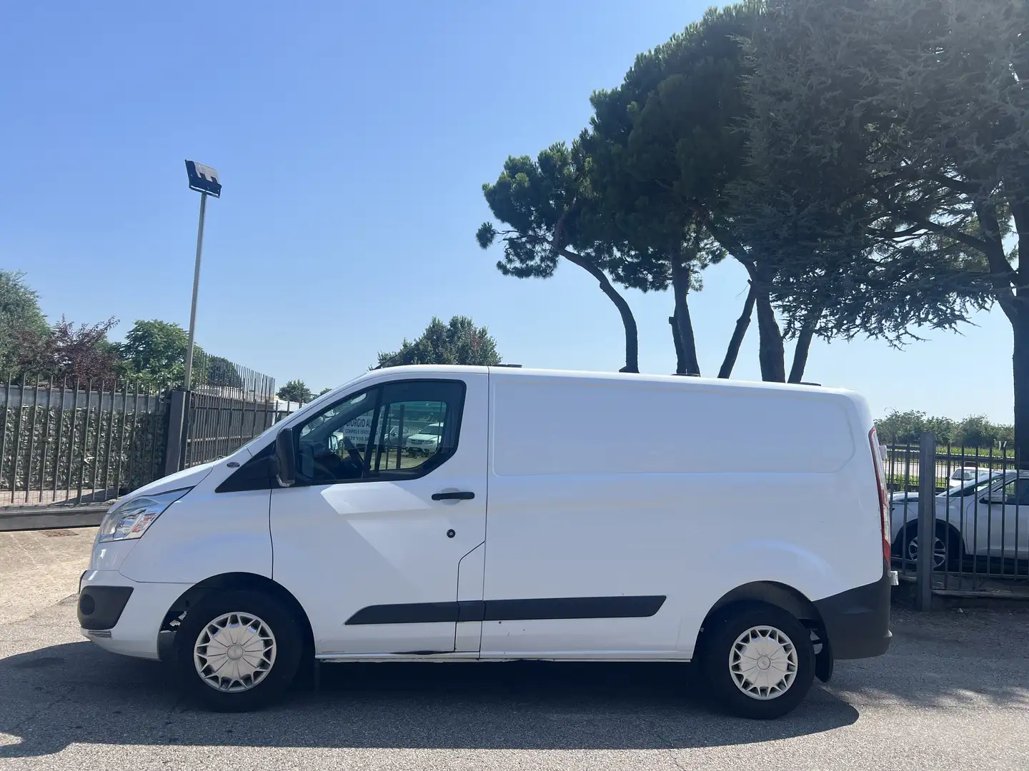 Ford Transit Custom L1H1 Bianco - 1