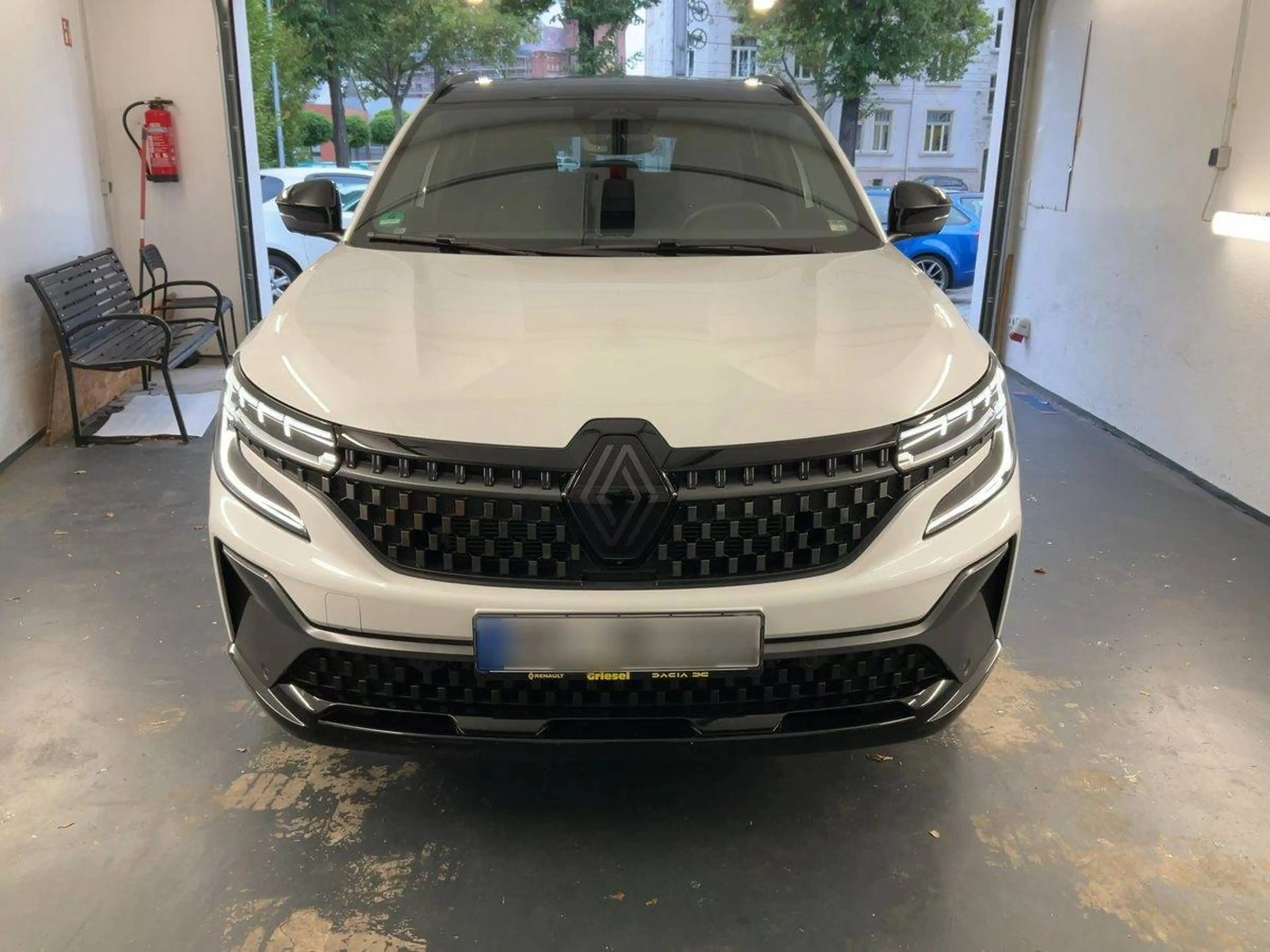 Renault Espace Esprit Alpine E-Tech Hybrid — photo 5