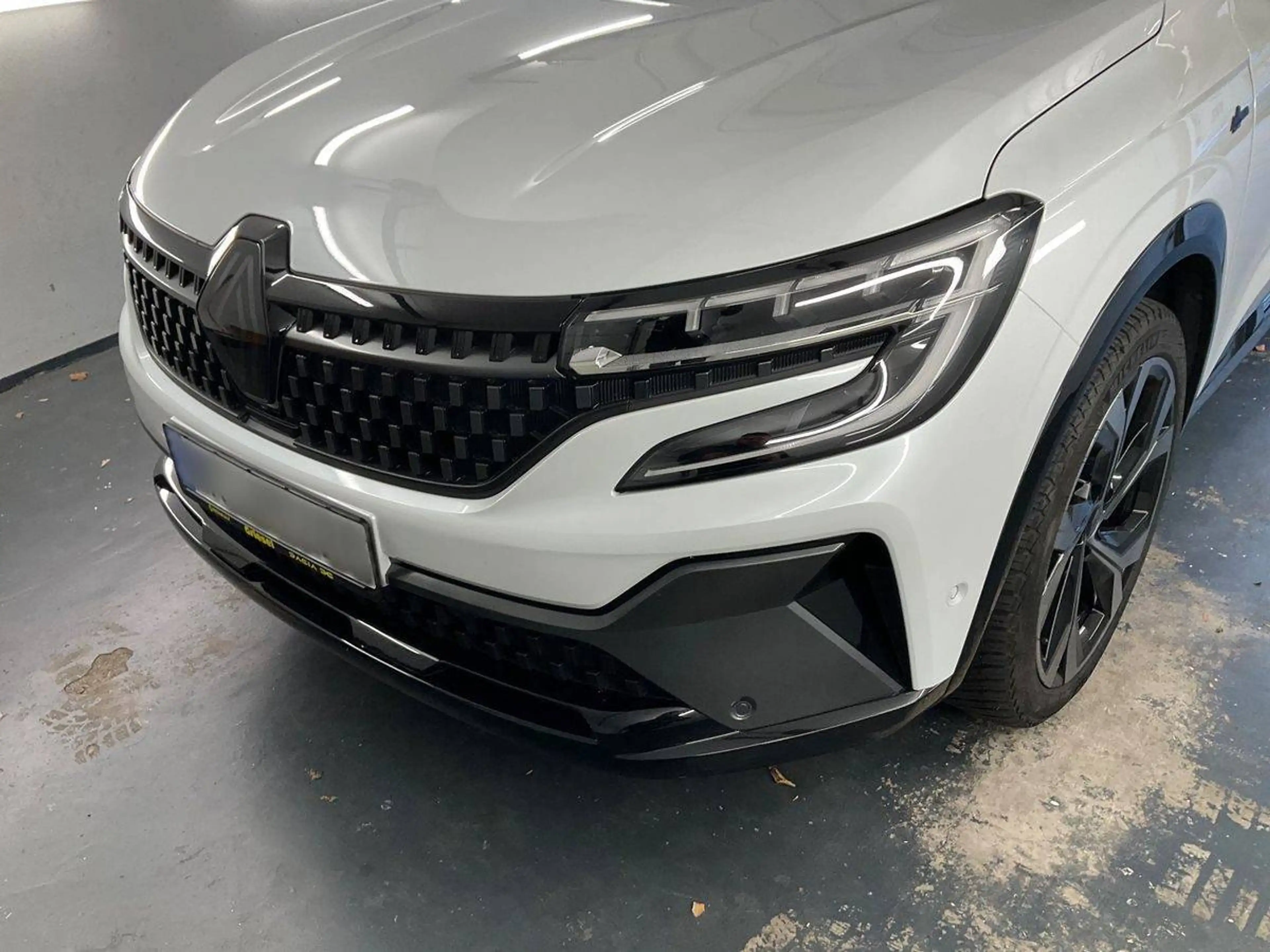 Renault Espace Esprit Alpine E-Tech Hybrid — photo 14