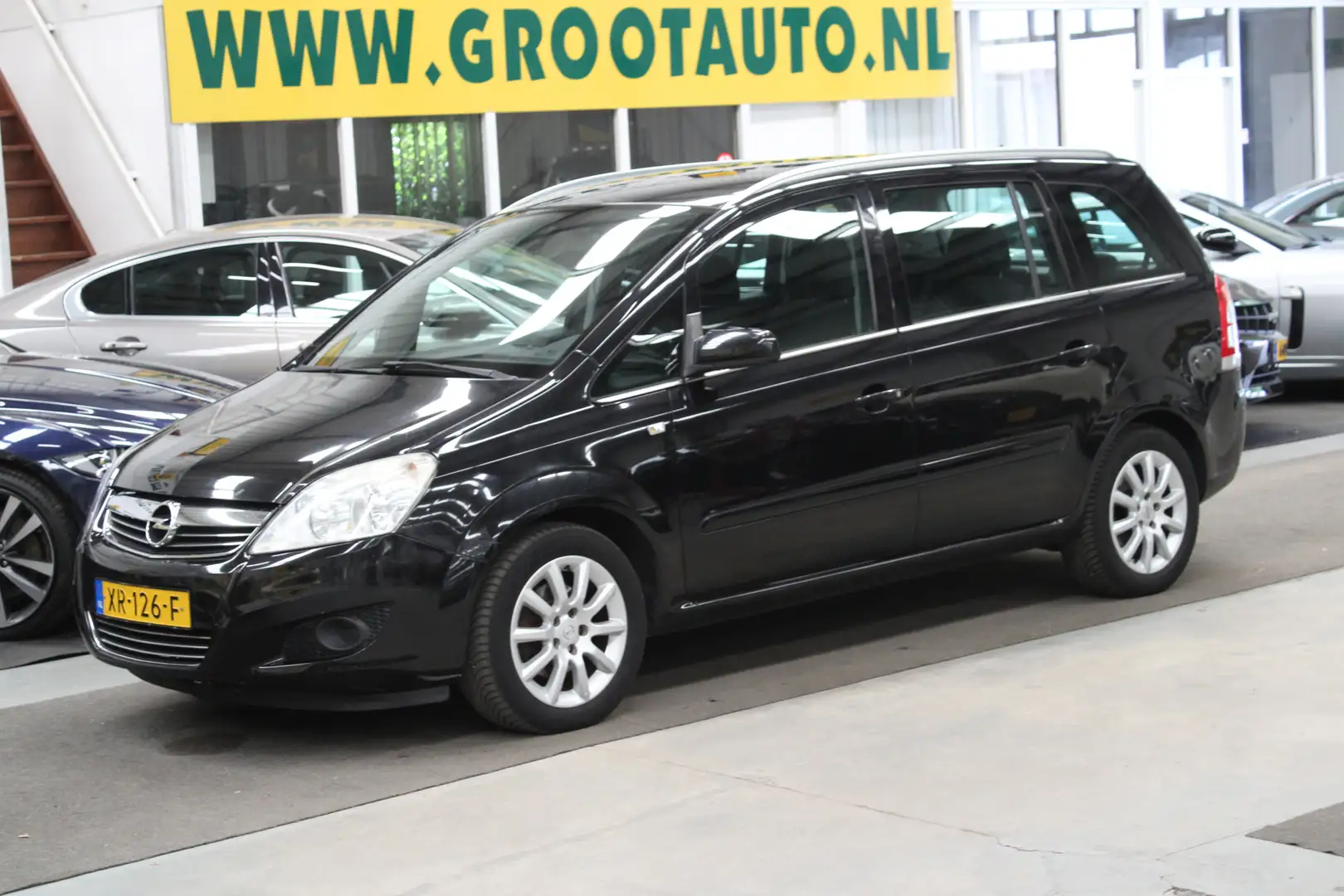 Opel Zafira 1.8 Edition 7 Persoons, Airco, Trekhaak, Isofix, S Zwart - 1