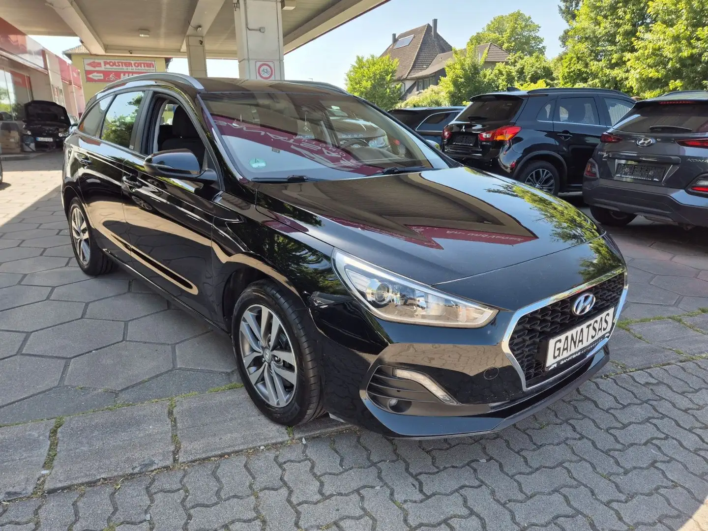 Hyundai i30 cw Trend*Kamera*LKAS*Alu*Service neu* Noir - 1