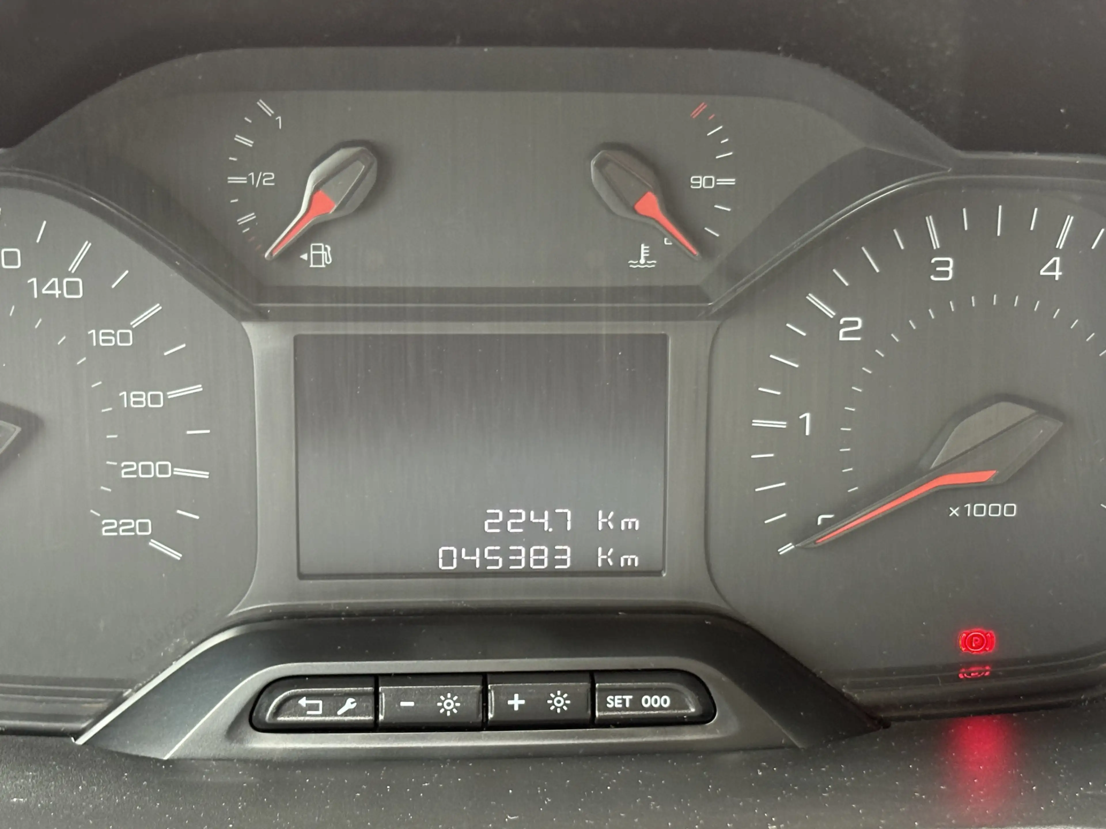 Peugeot Partner 1.2 PureTech Premium / Carplay / Navigatie — photo 24