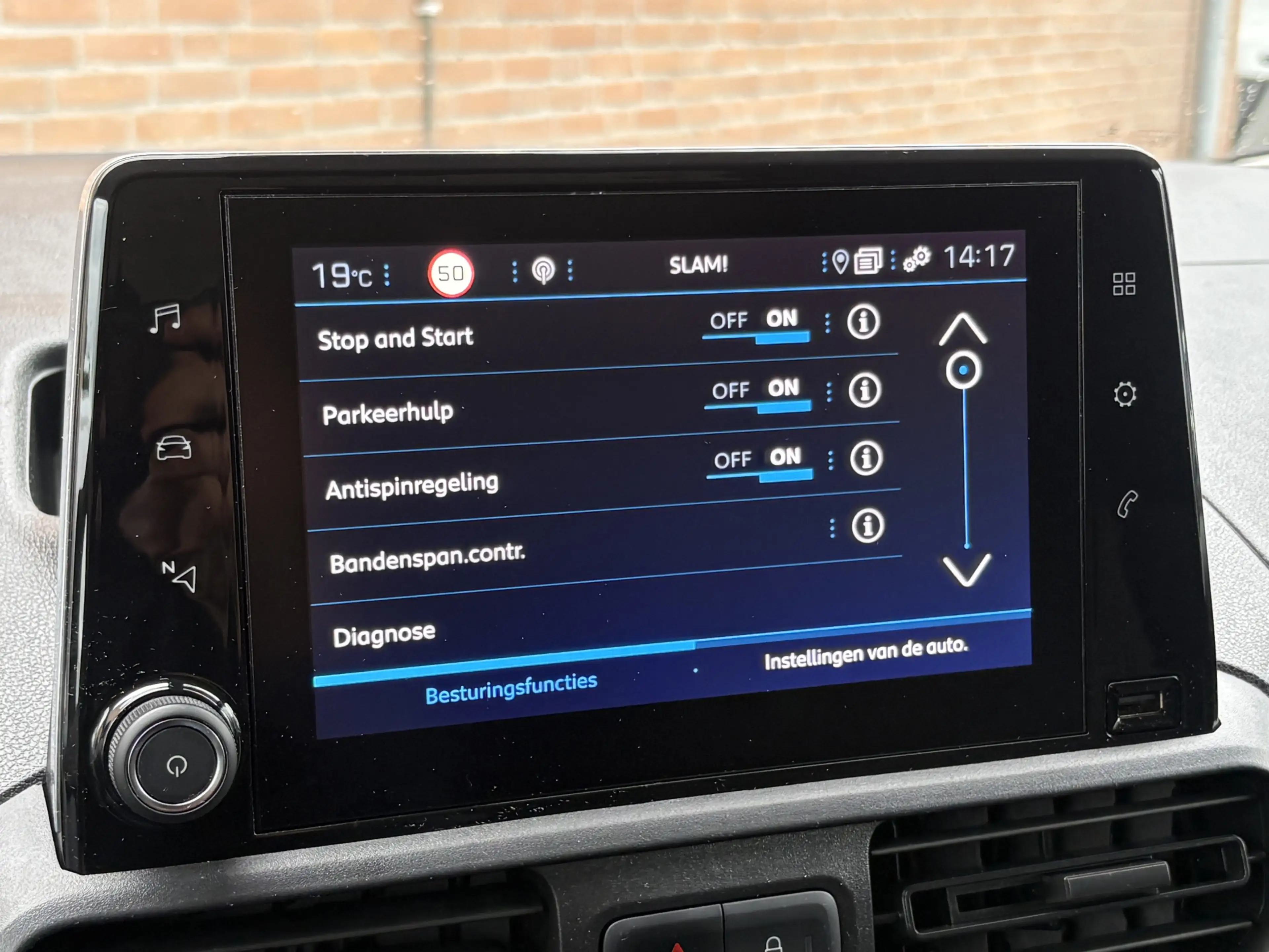 Peugeot Partner 1.2 PureTech Premium / Carplay / Navigatie — photo 9
