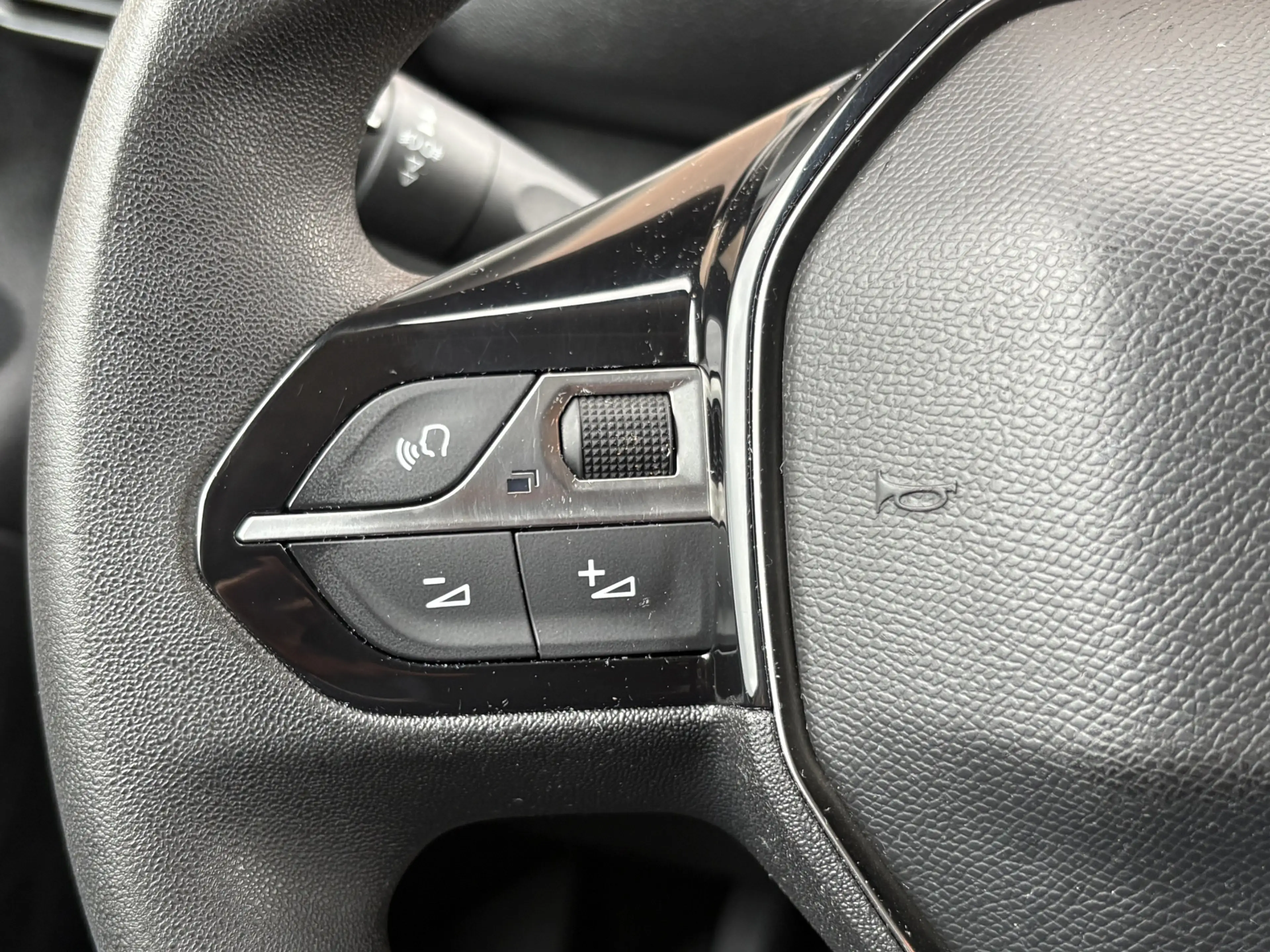 Peugeot Partner 1.2 PureTech Premium / Carplay / Navigatie — photo 14