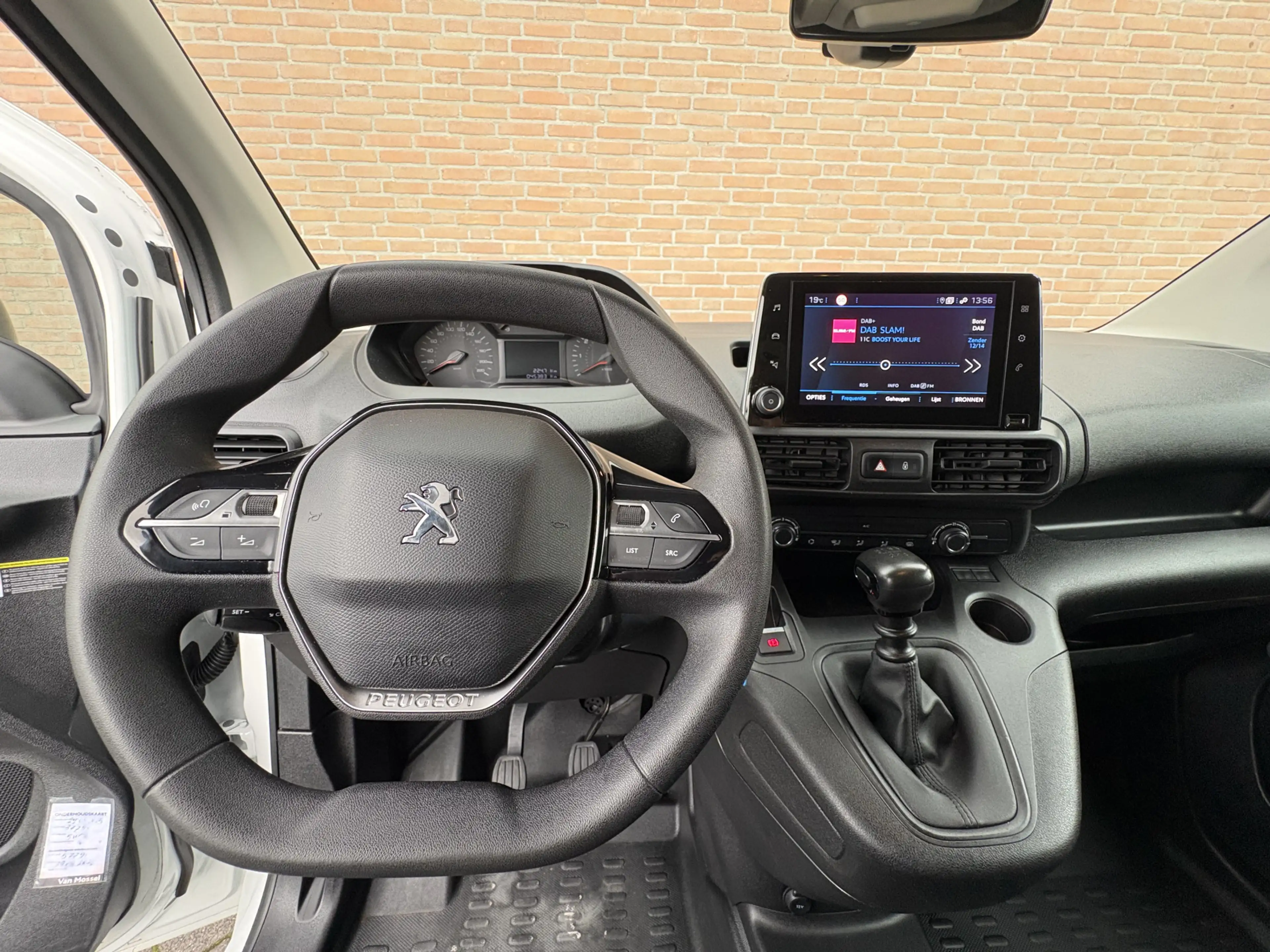 Peugeot Partner 1.2 PureTech Premium / Carplay / Navigatie — photo 2