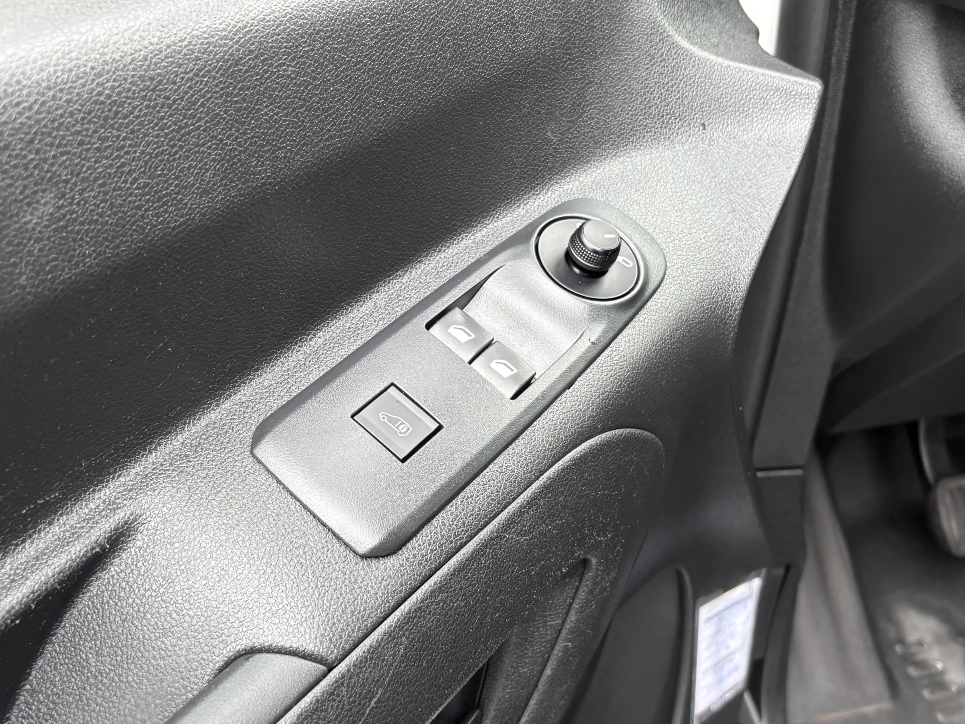 Peugeot Partner 1.2 PureTech Premium / Carplay / Navigatie — photo 19