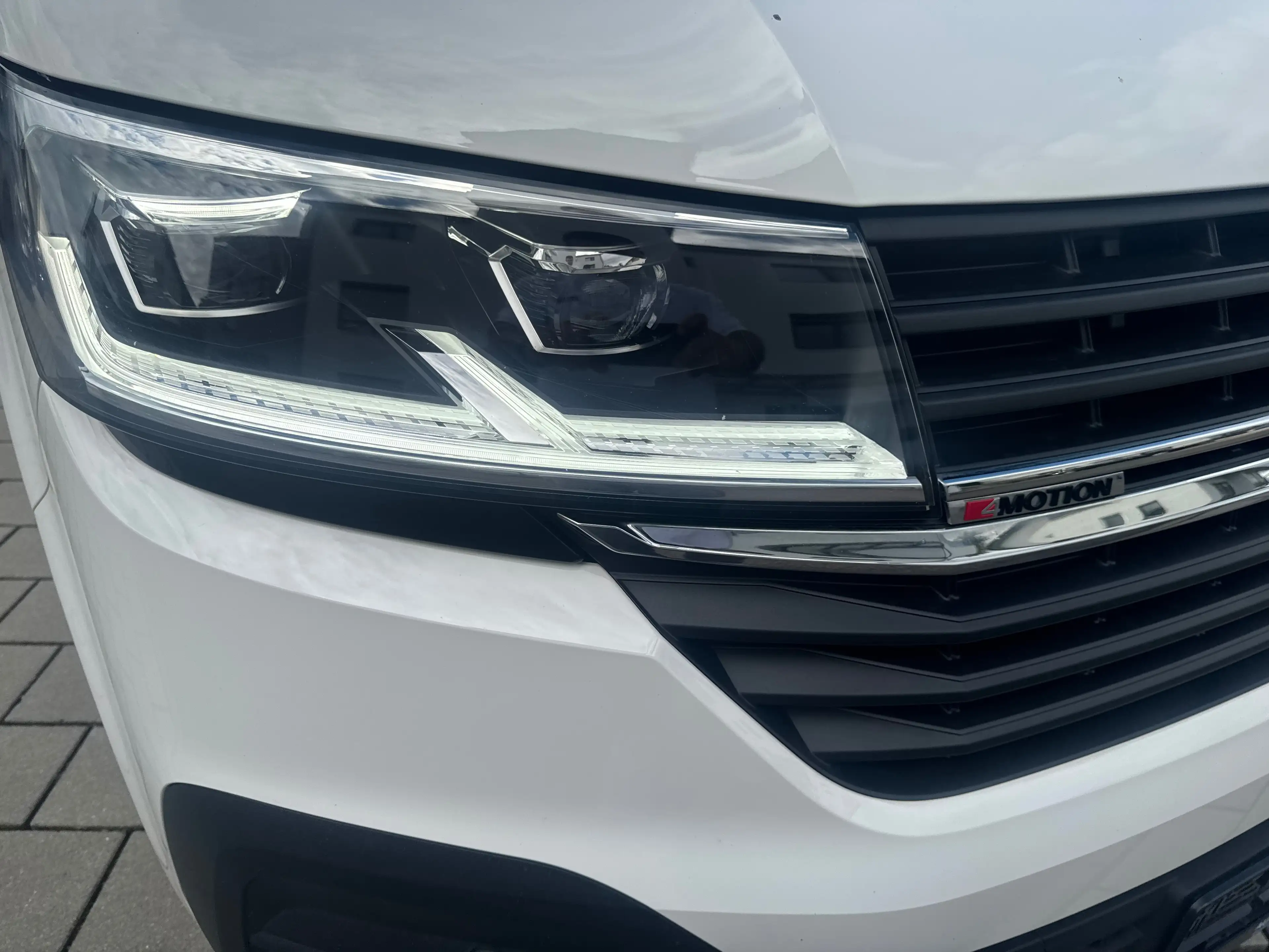 Volkswagen T6.1 Multivan 4MOTION/Standheizung/7-Sitzer/AHK/MFL/GRA/Carplay — photo 5