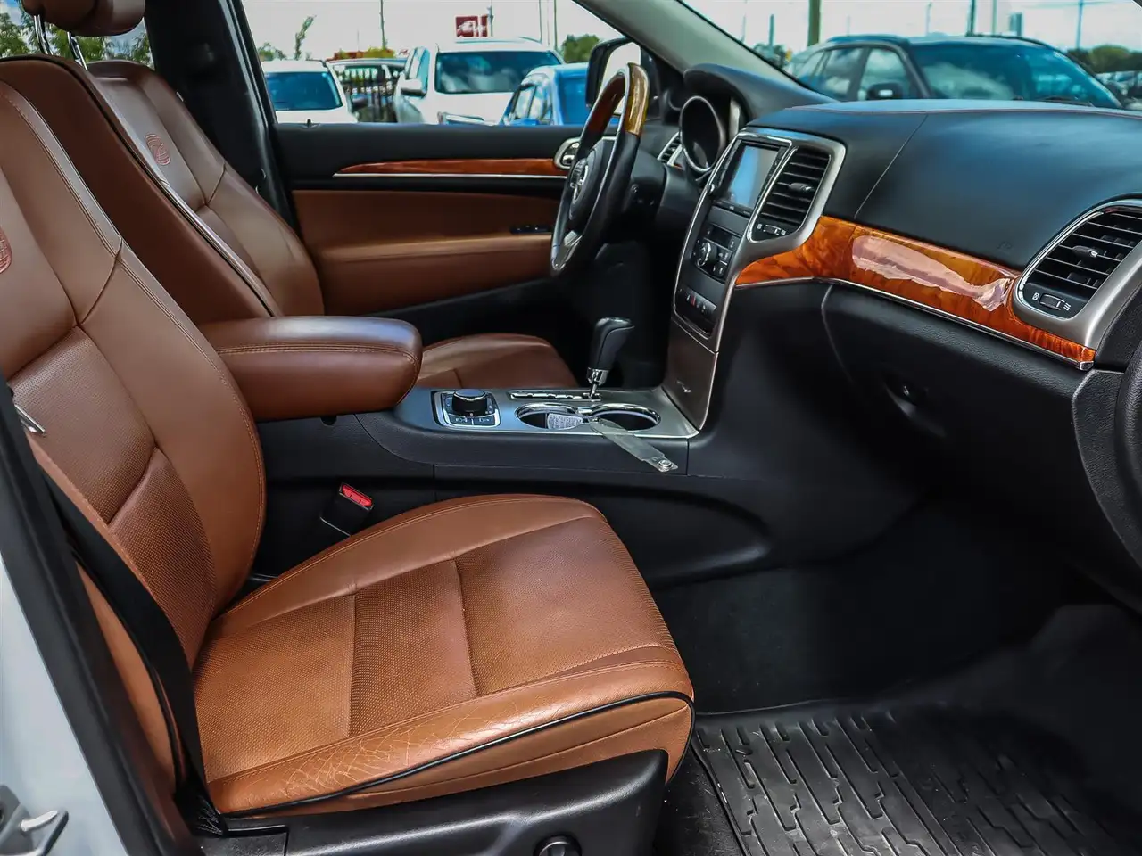 Jeep Grand Cherokee снимка Jeep Grand Cherokee