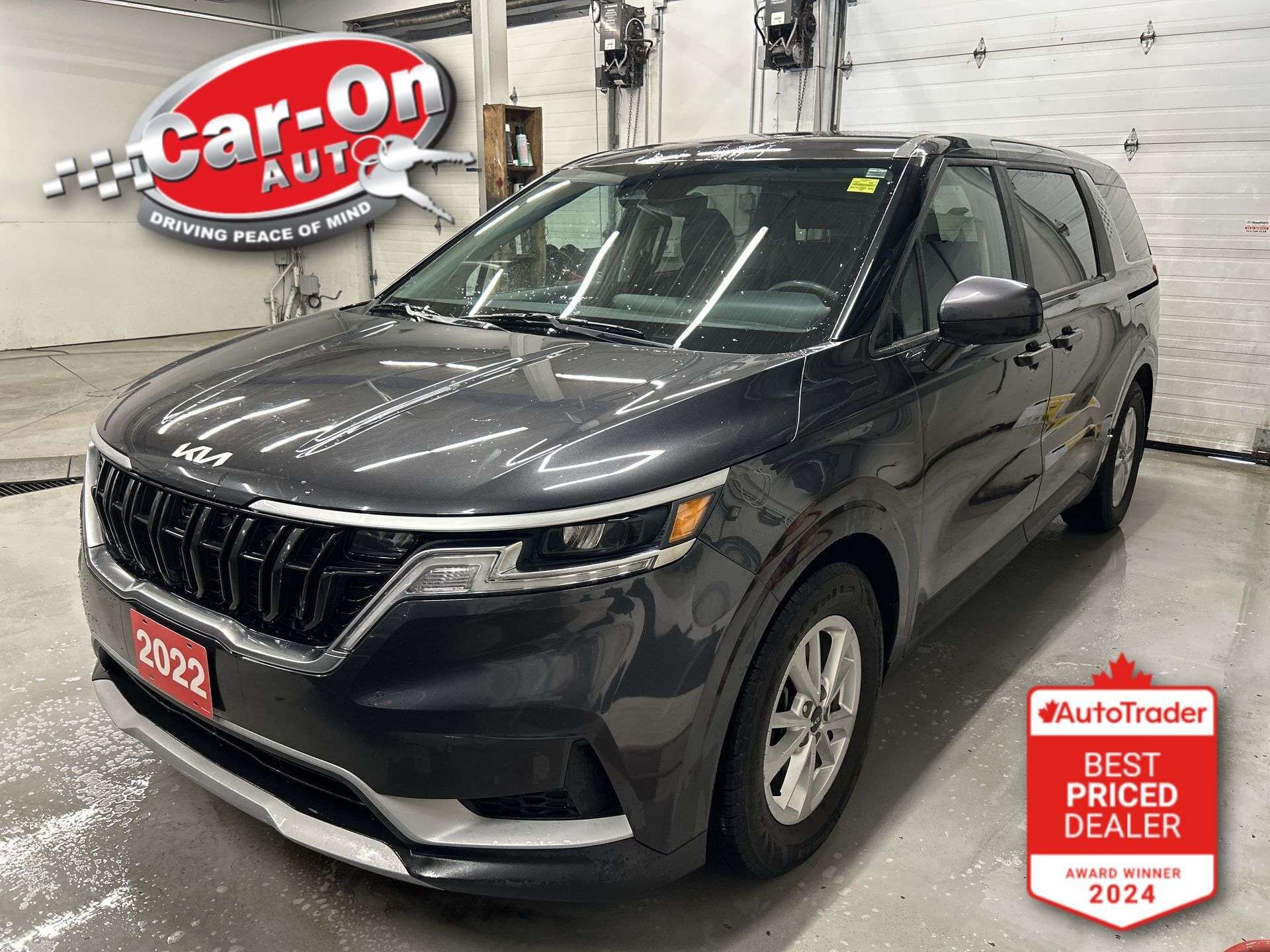 Black 2022 Kia Carnival LX+ FWD Minivan Automatic