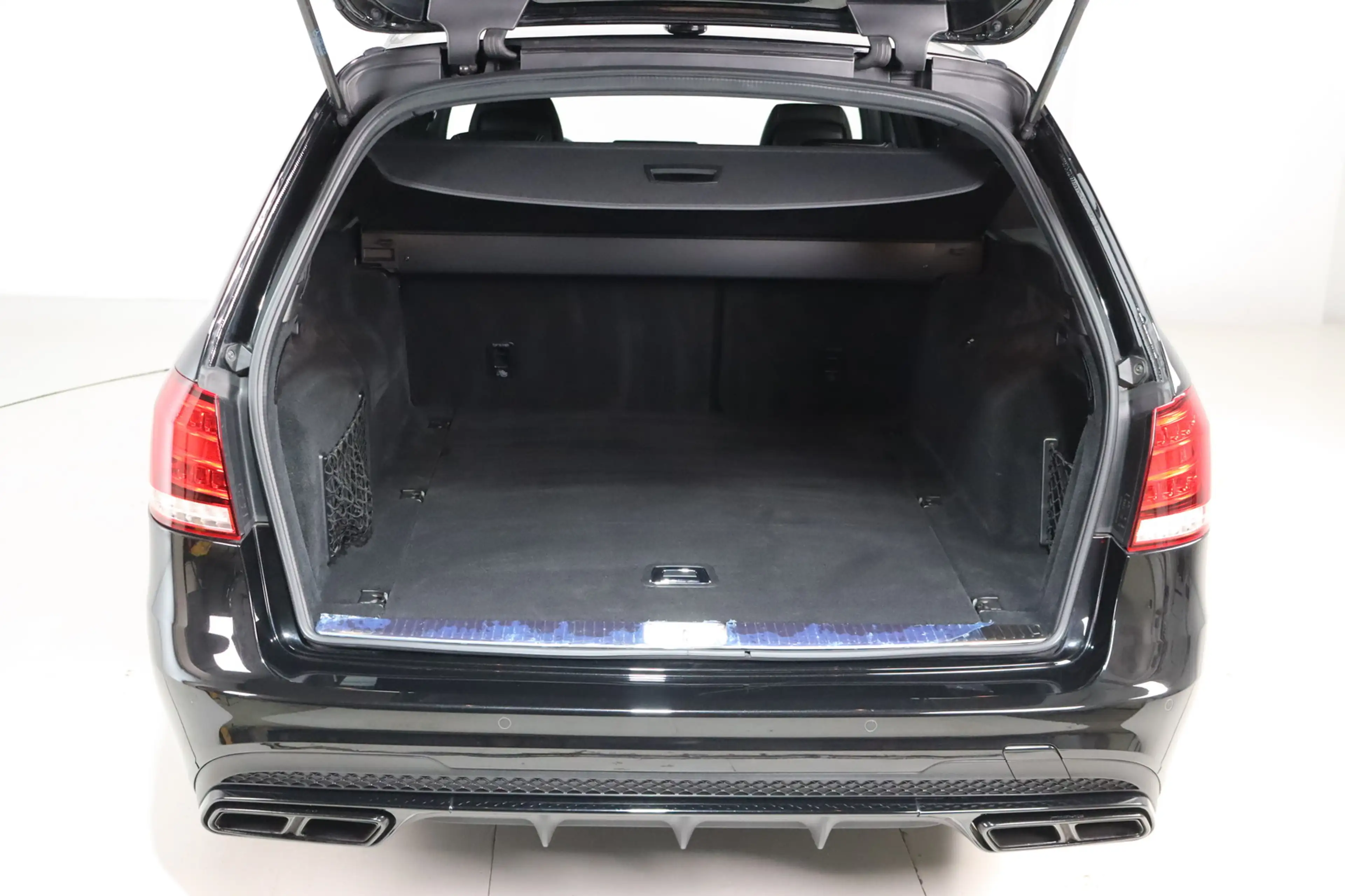 Mercedes-Benz E 63 AMG E S 4MATIC * Keramik * LED * Nappa Leder Avantgard — photo 7