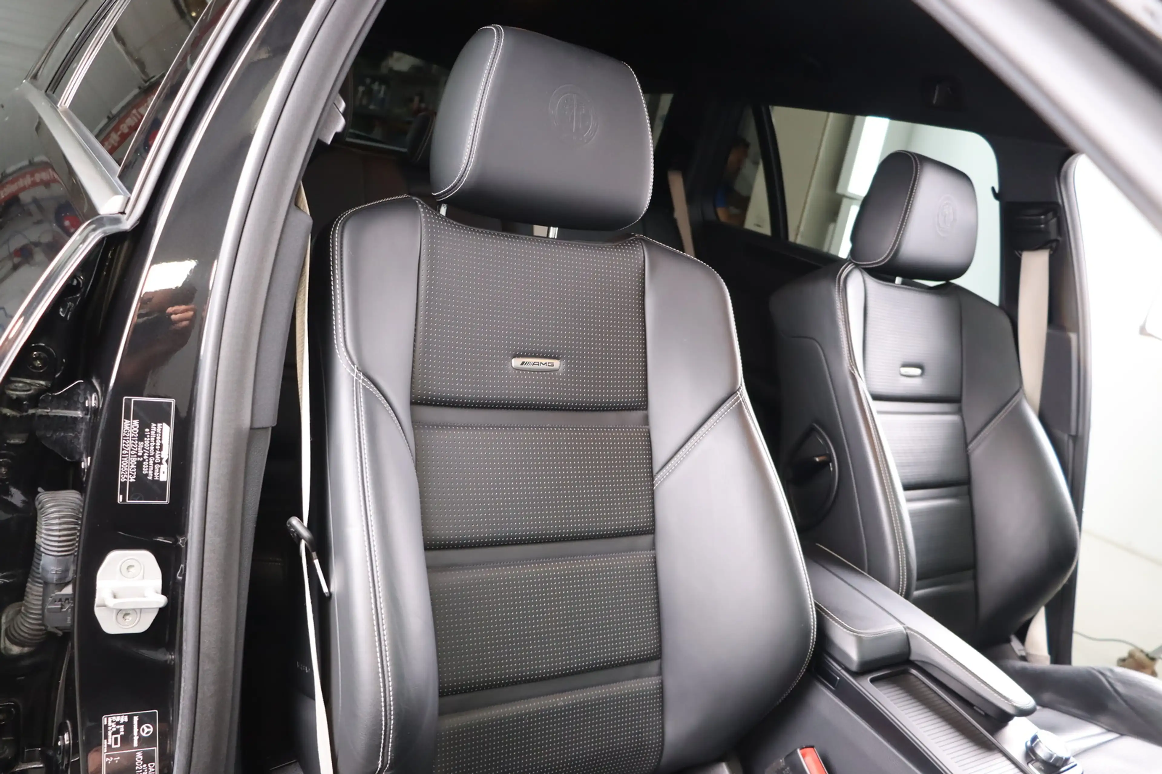 Mercedes-Benz E 63 AMG E S 4MATIC * Keramik * LED * Nappa Leder Avantgard — photo 13