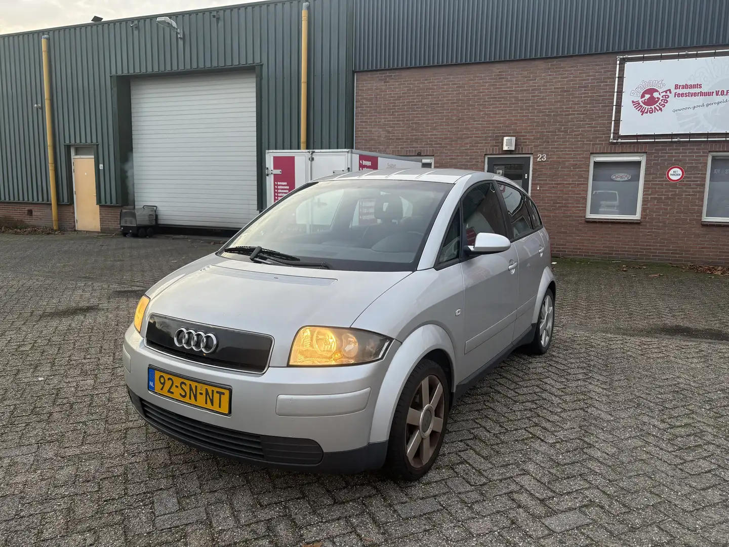 Audi A2 1.4 benzine / Airco/ full option Grijs - 1