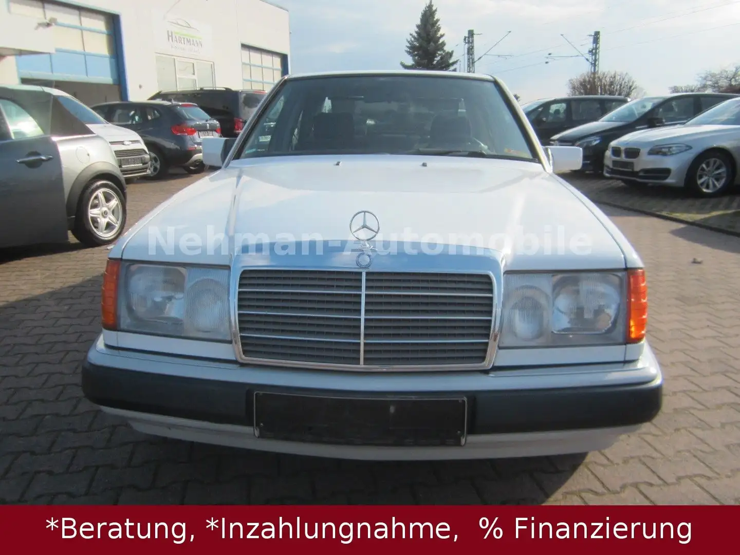 Mercedes-Benz 220 E 220/ 124 220 E Lim. Biały - 2
