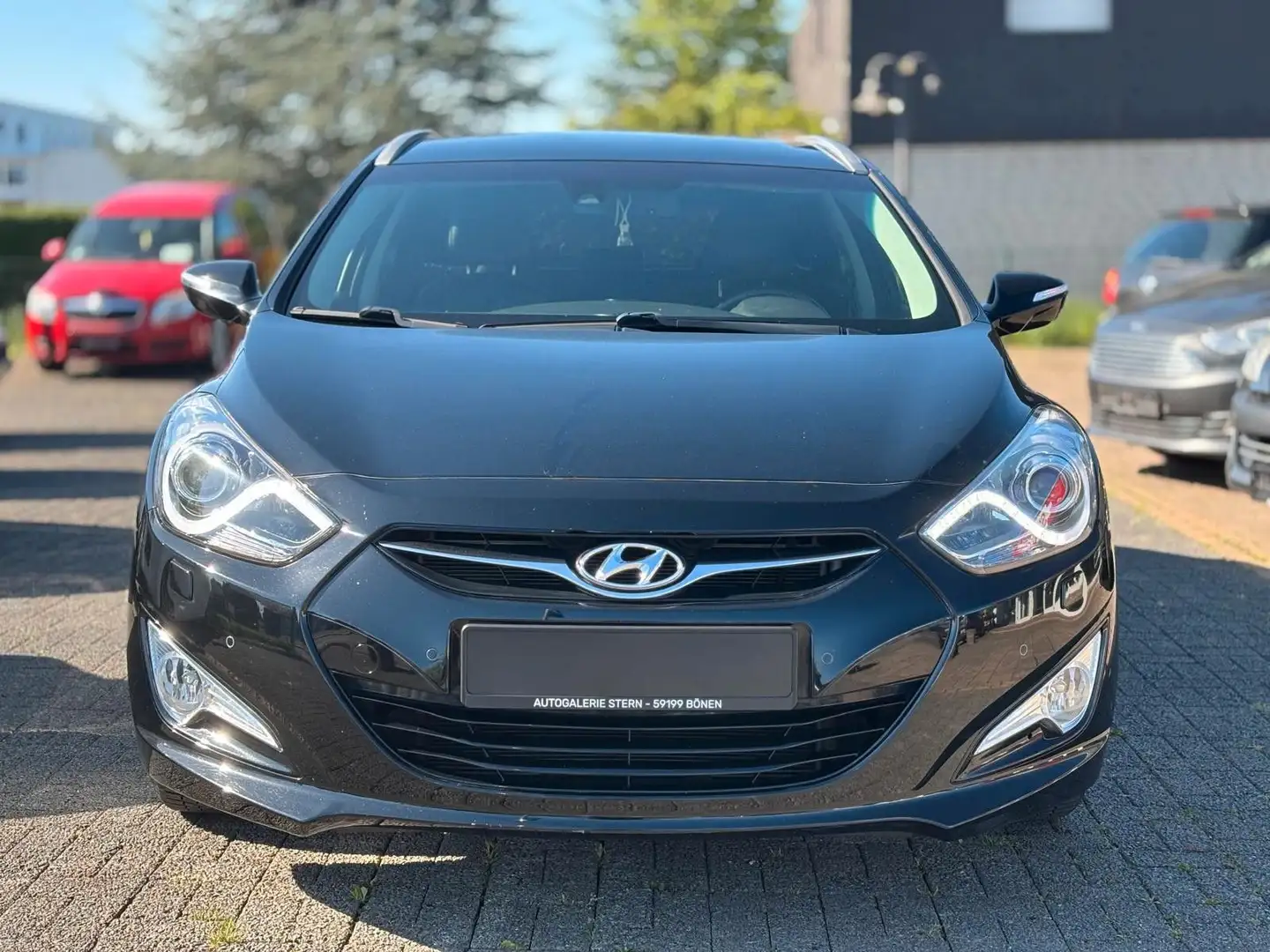 Hyundai i40 2.0 CW AUTOMATIK "Premium" Noir - 2