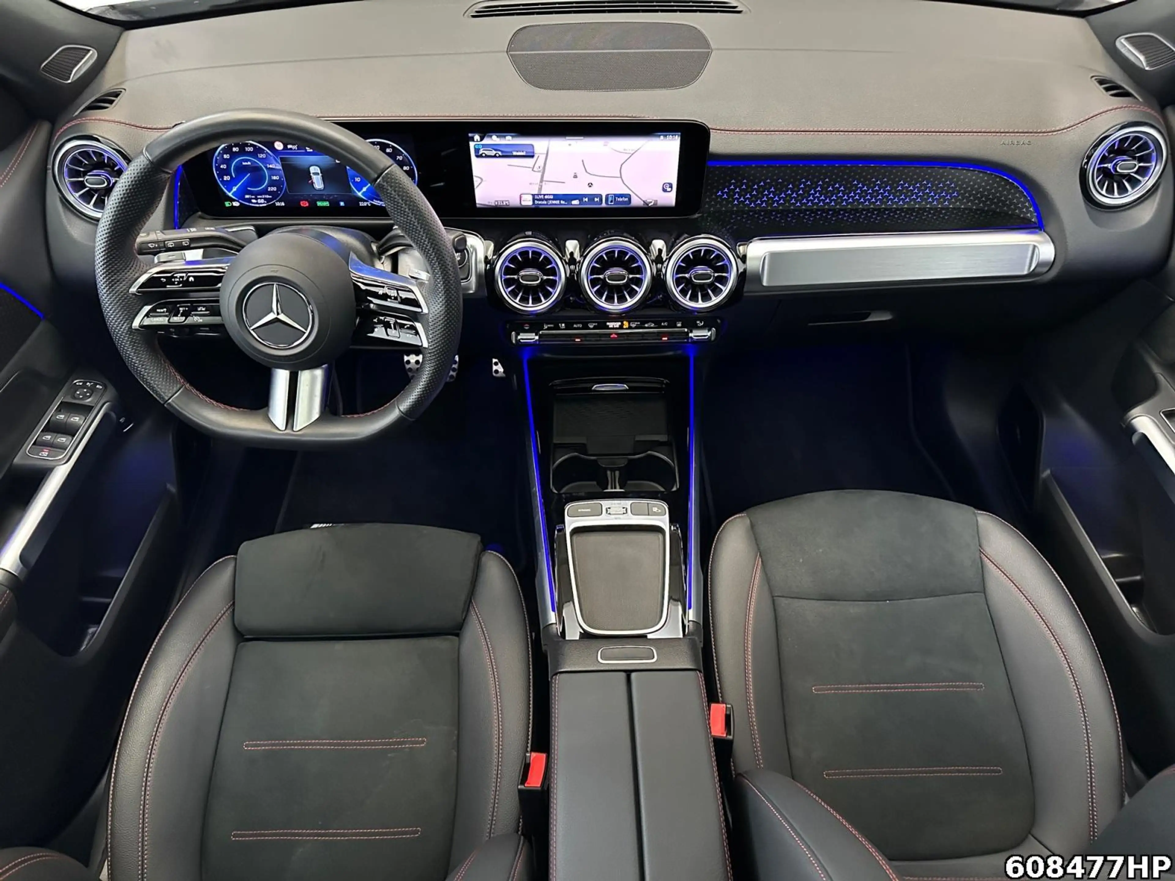 Mercedes-Benz EQB 300 4M AMG  Night Distronic Burmester Pano — photo 12