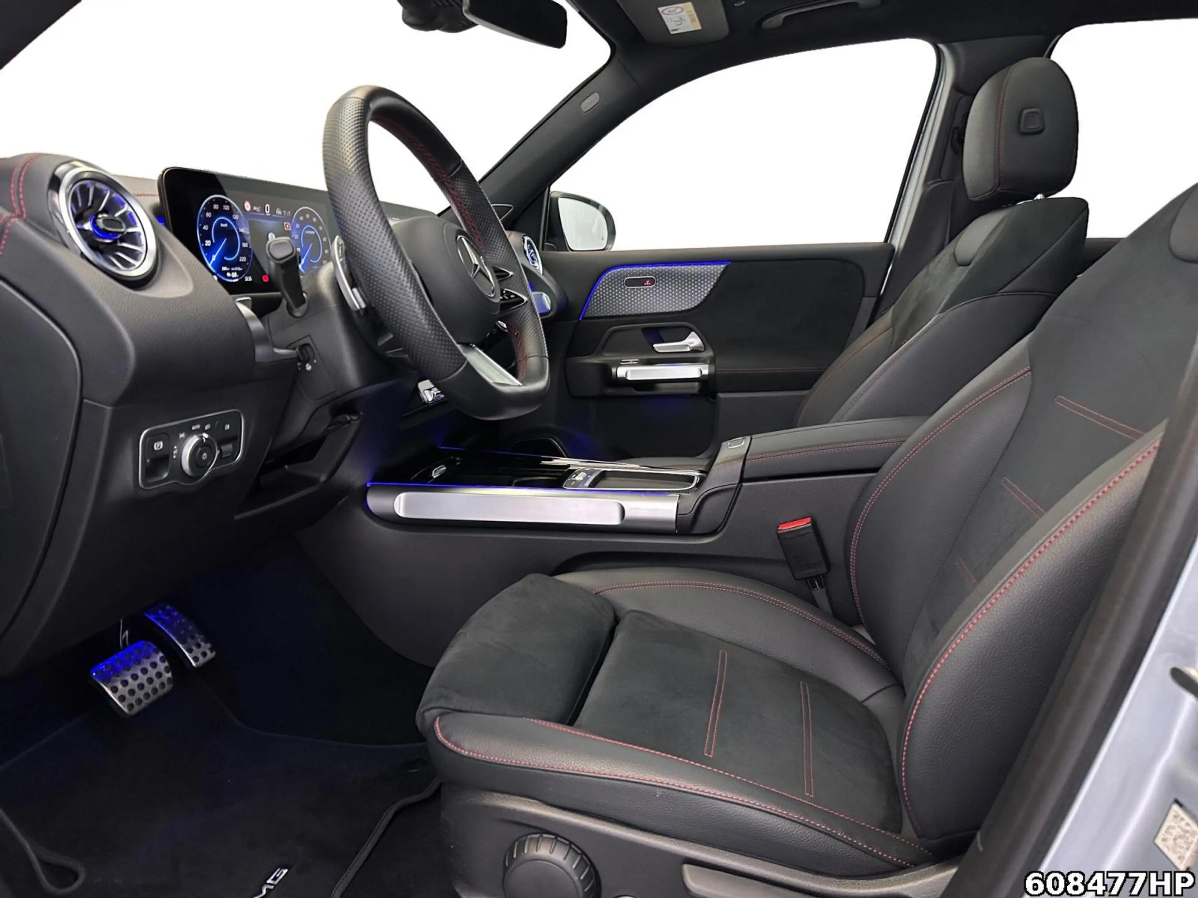Mercedes-Benz EQB 300 4M AMG  Night Distronic Burmester Pano — photo 8