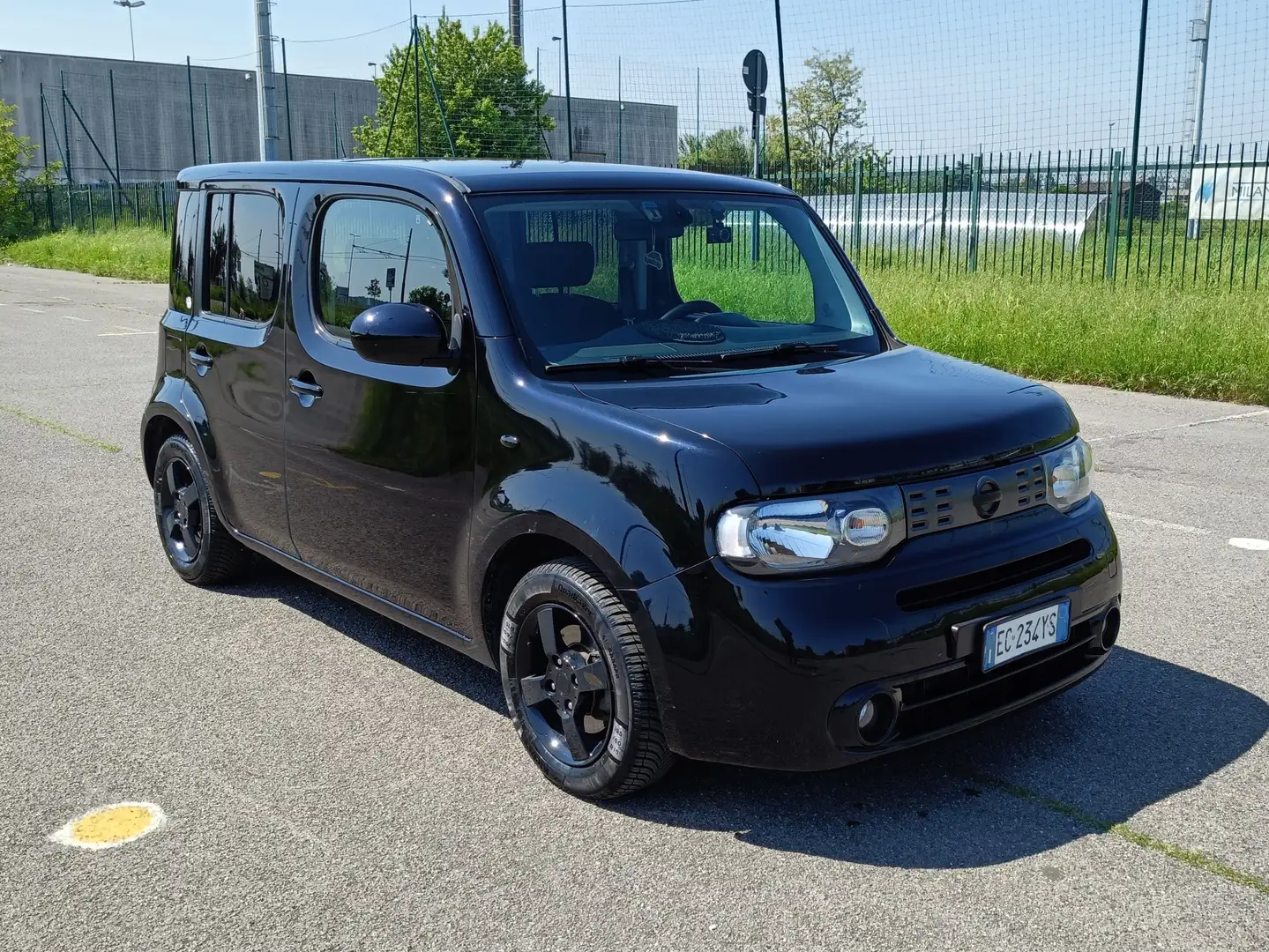 Nissan Cube Cube 1.6 Luxury Schwarz - 1