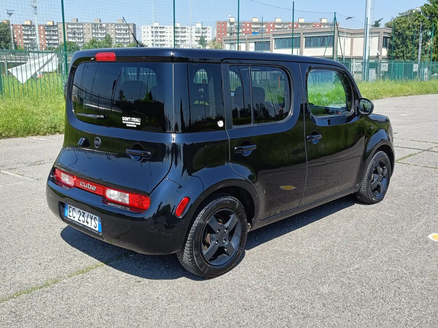 Nissan Cube Cube 1.6 Luxury Schwarz - 2