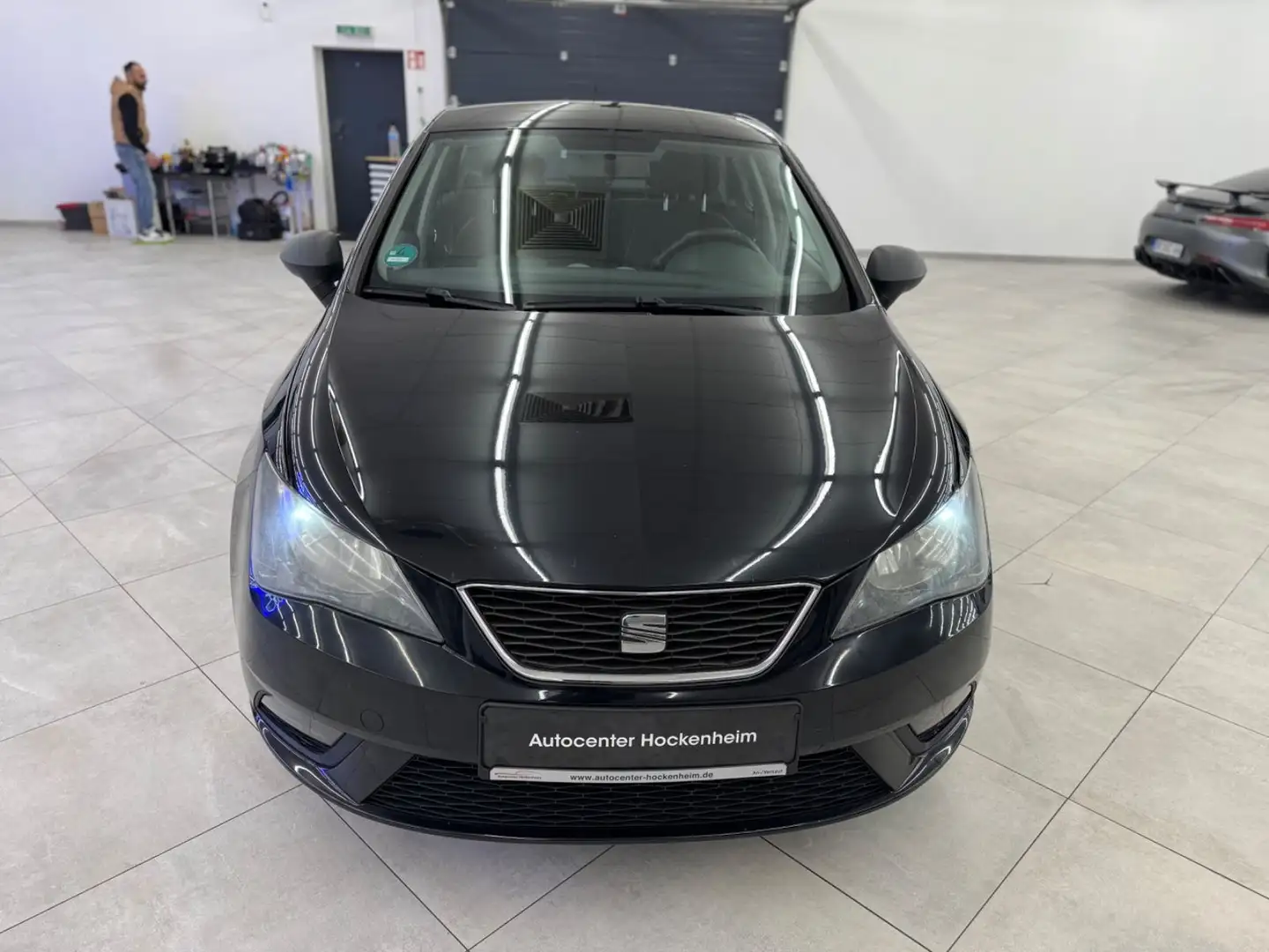SEAT Ibiza Lim. Reference Schwarz - 2