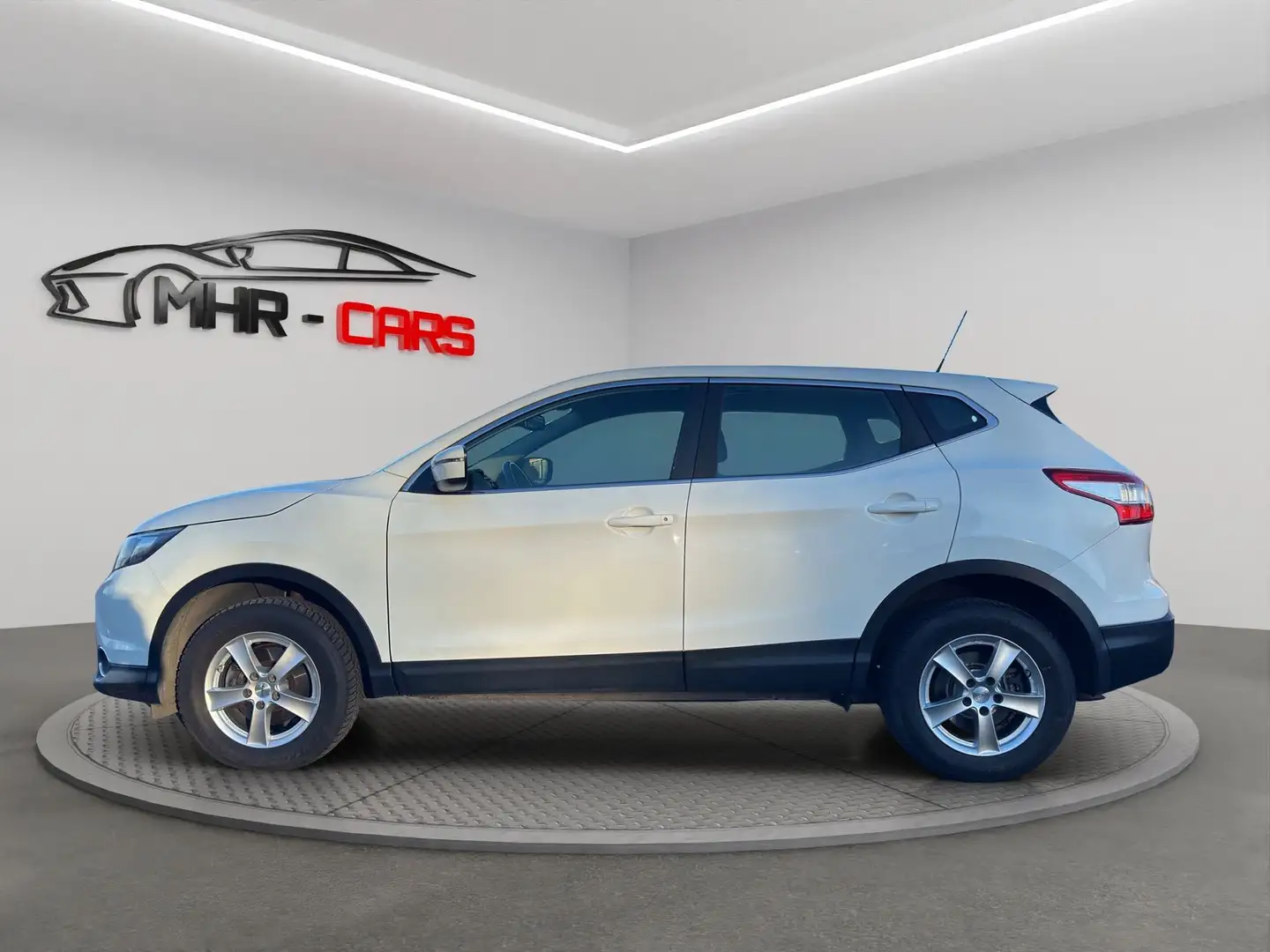 Nissan Qashqai 1.2 DIG-T Visia Weiß - 2