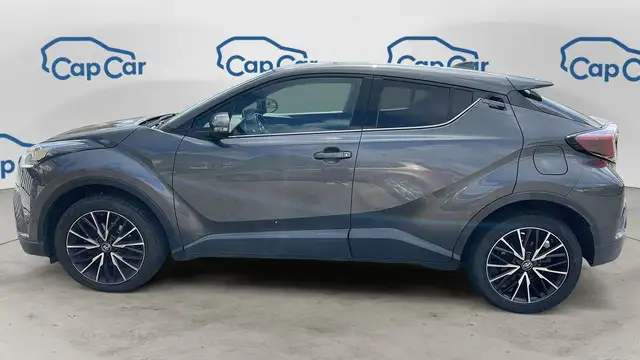 Toyota C-HR view 2