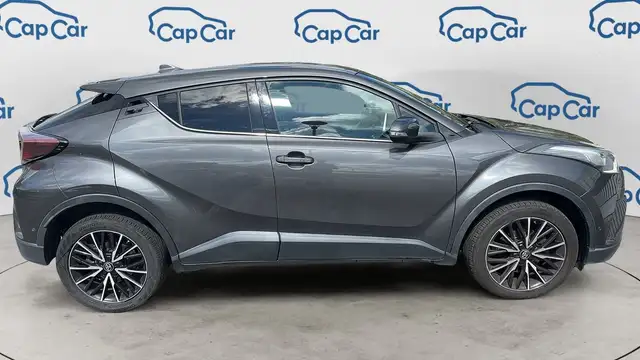 Toyota C-HR view 4