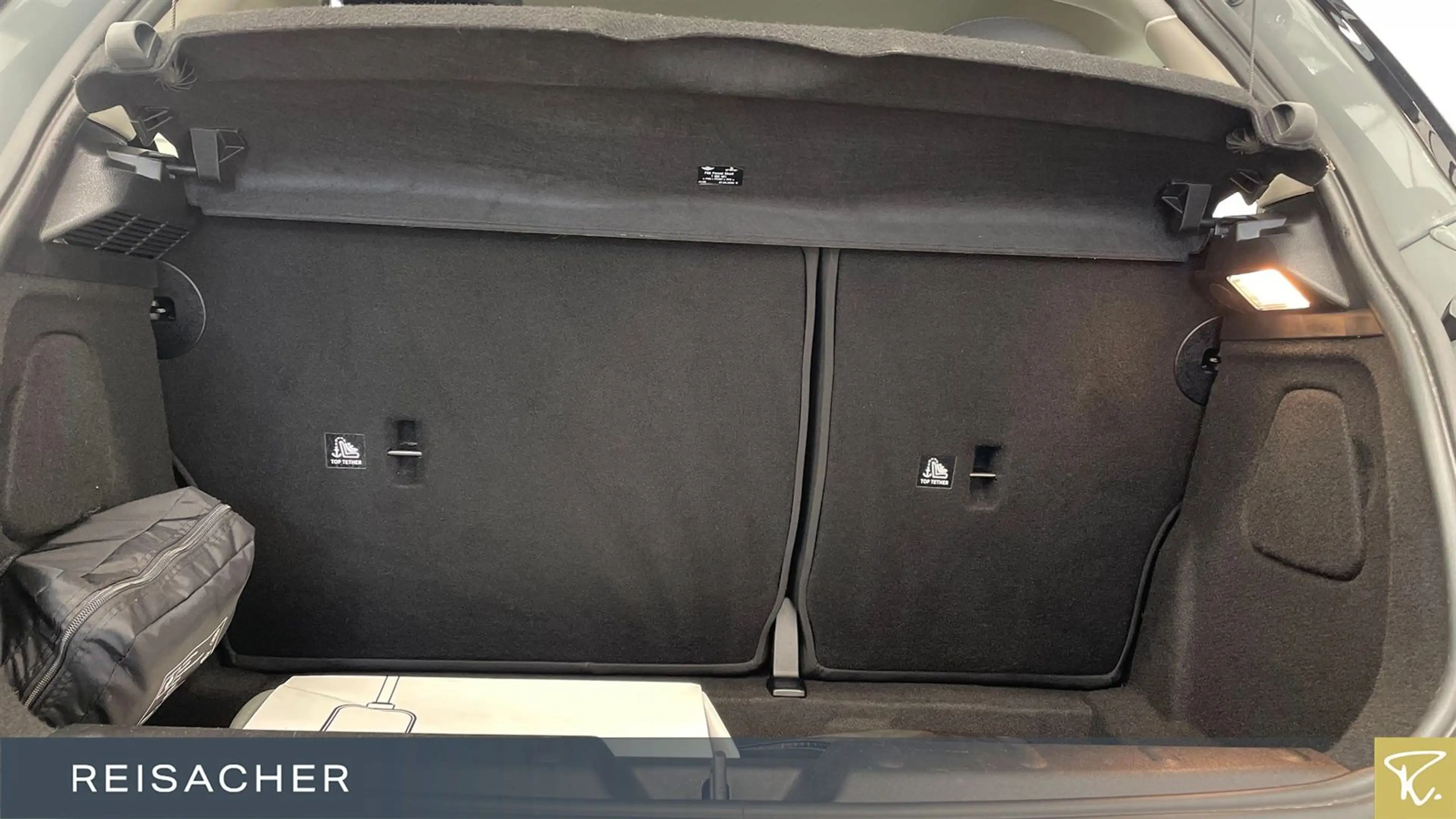 MINI Cooper SE A Essential-Trim Navi PDC LED SHZ 16" — photo 10