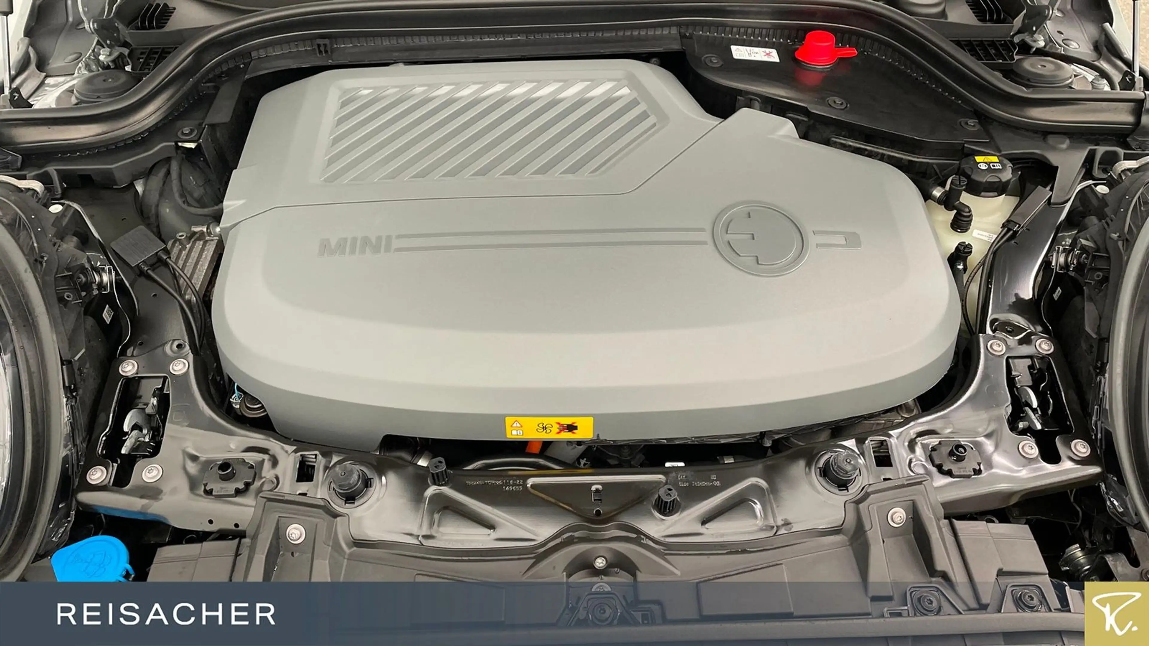 MINI Cooper SE A Essential-Trim Navi PDC LED SHZ 16" — photo 7