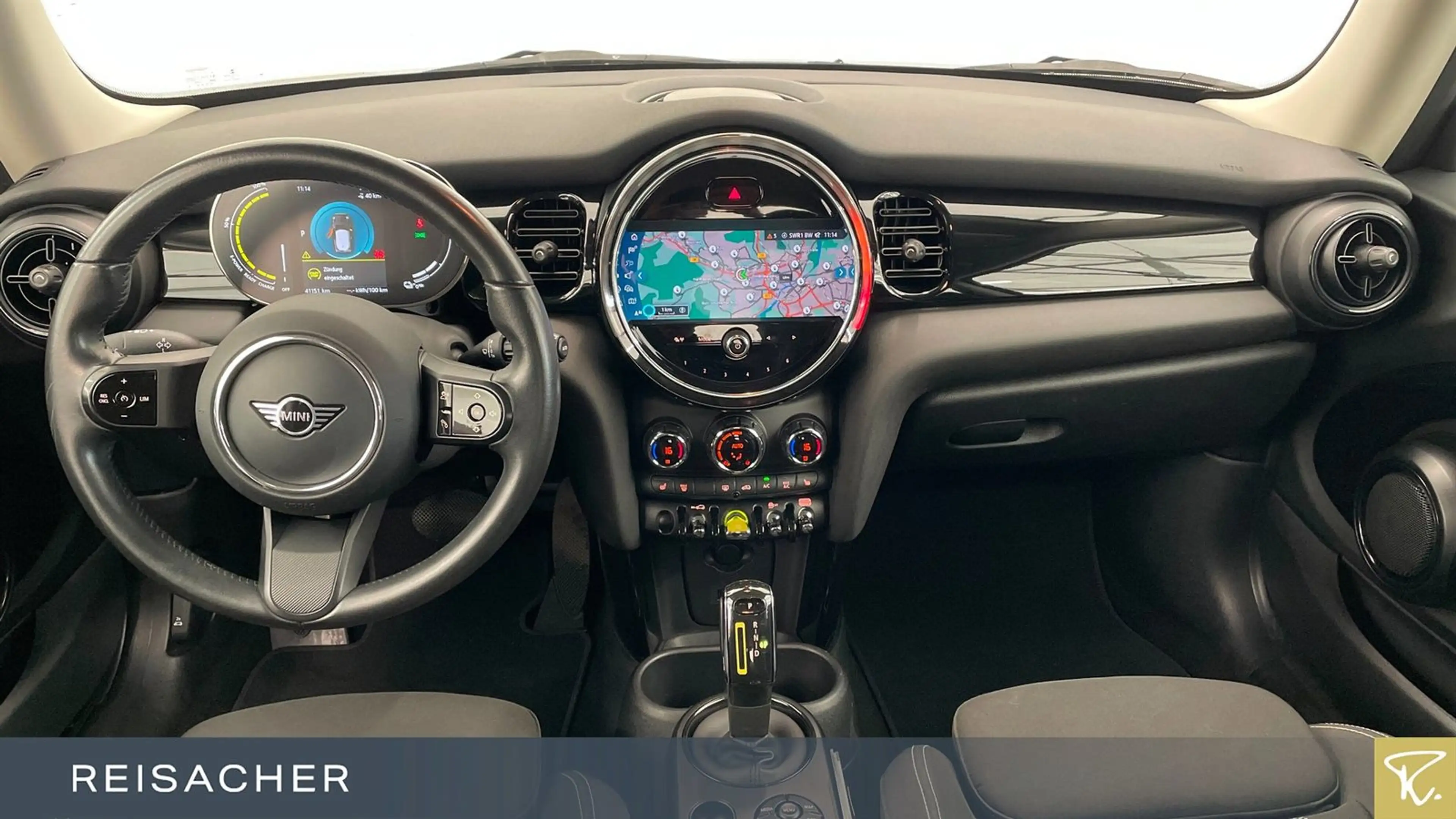 MINI Cooper SE A Essential-Trim Navi PDC LED SHZ 16" — photo 6