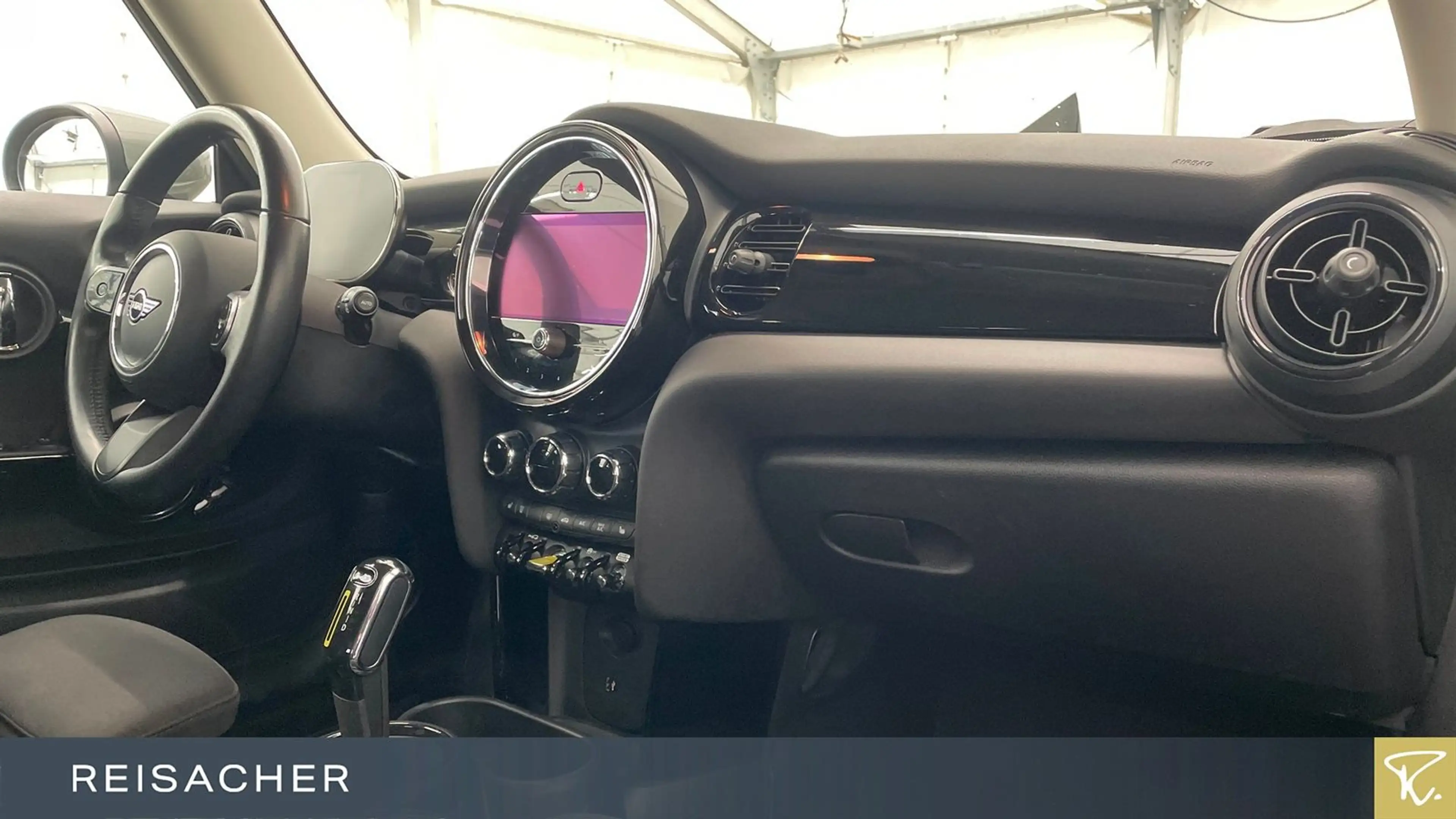 MINI Cooper SE A Essential-Trim Navi PDC LED SHZ 16" — photo 13