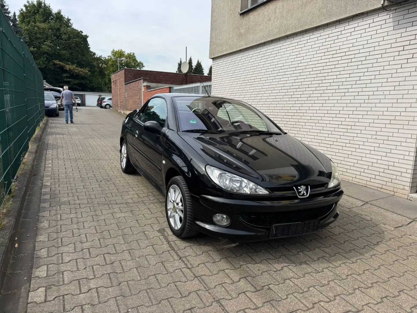 Peugeot 206 Cabriolet CC Platinum TÜV NEU Schwarz - 1