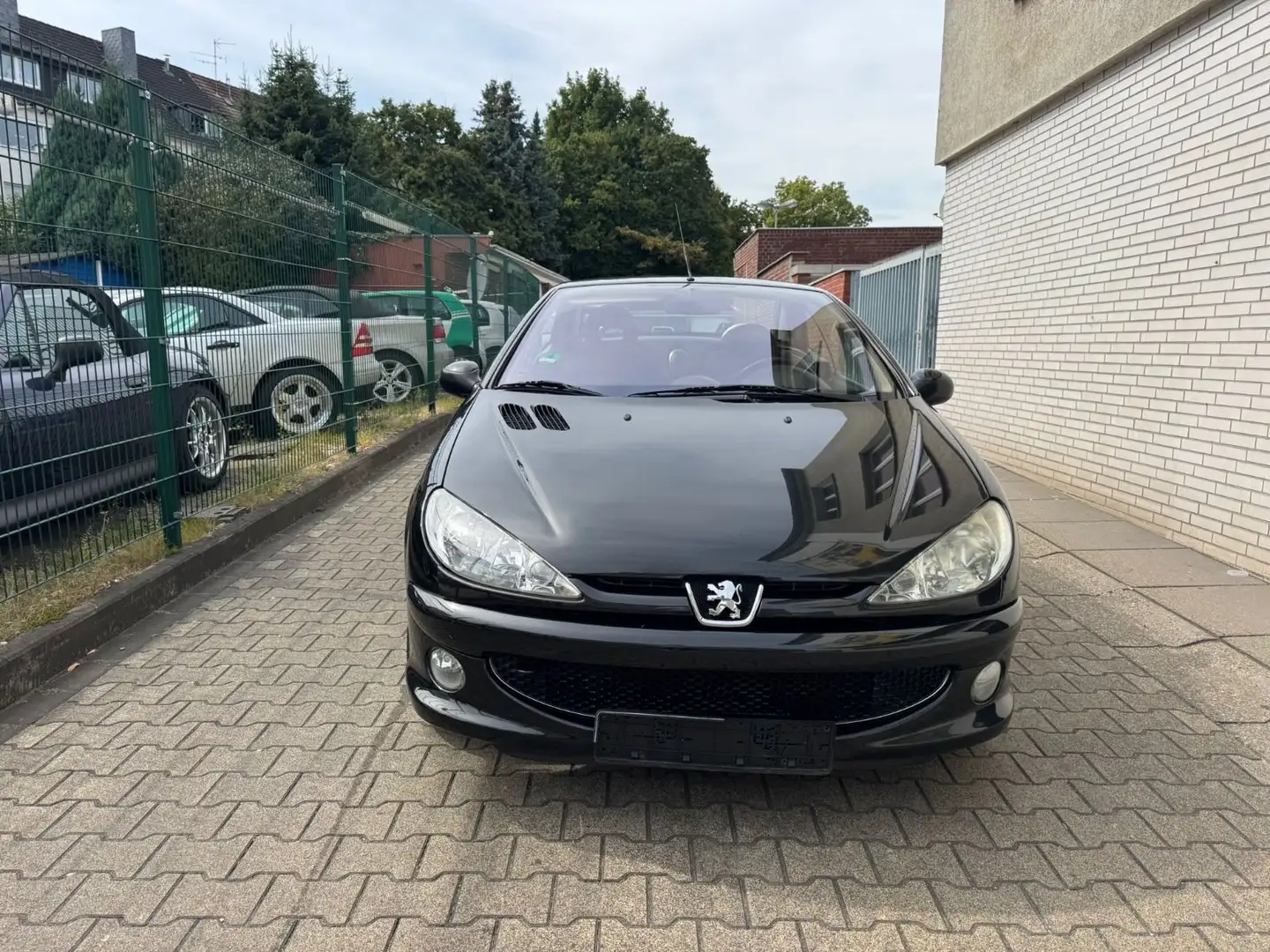 Peugeot 206 Cabriolet CC Platinum TÜV NEU Schwarz - 2