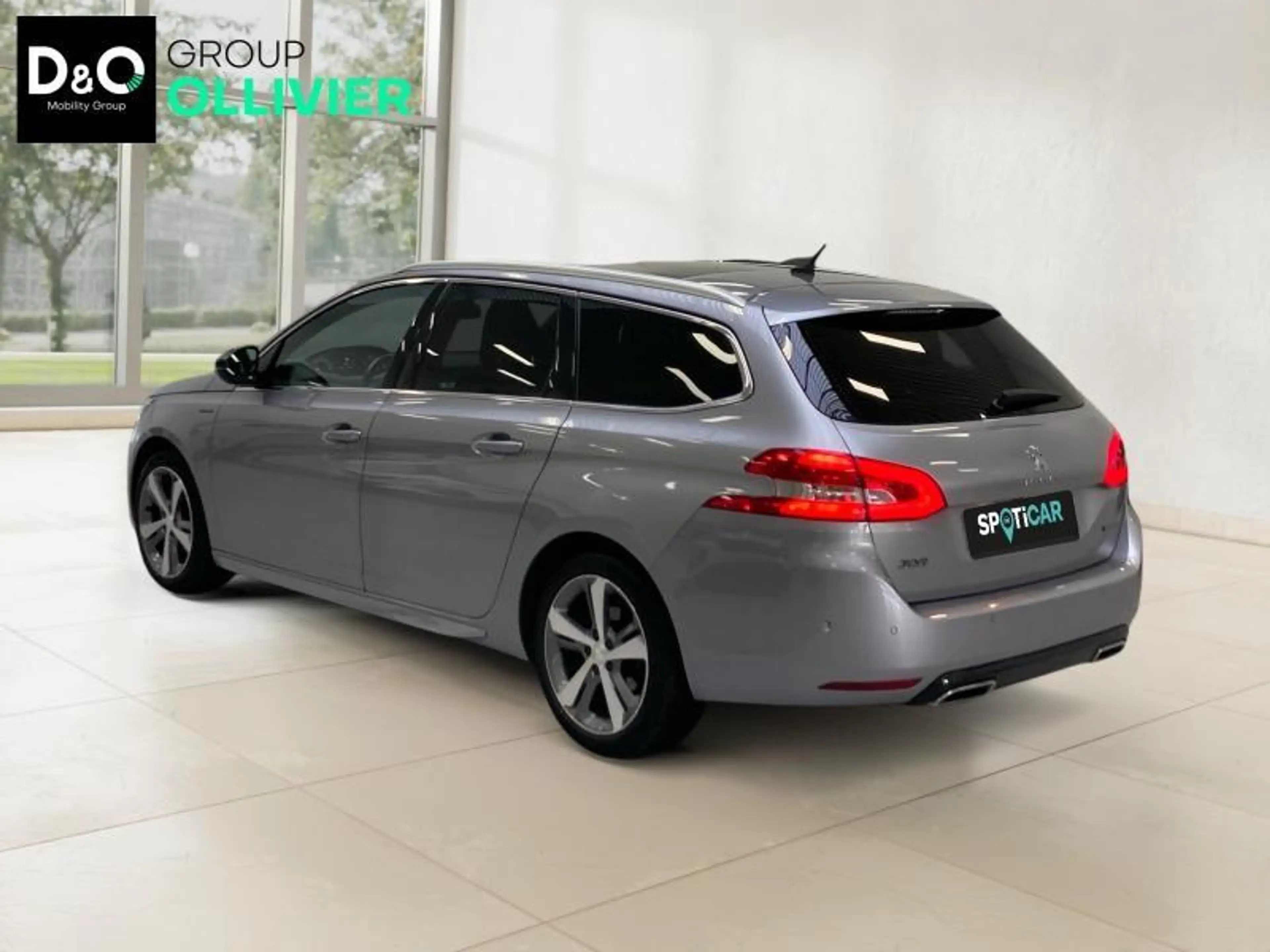 Peugeot 308 II SW GT Line *TOIT PANO/NAVI/CAMERA* — photo 5