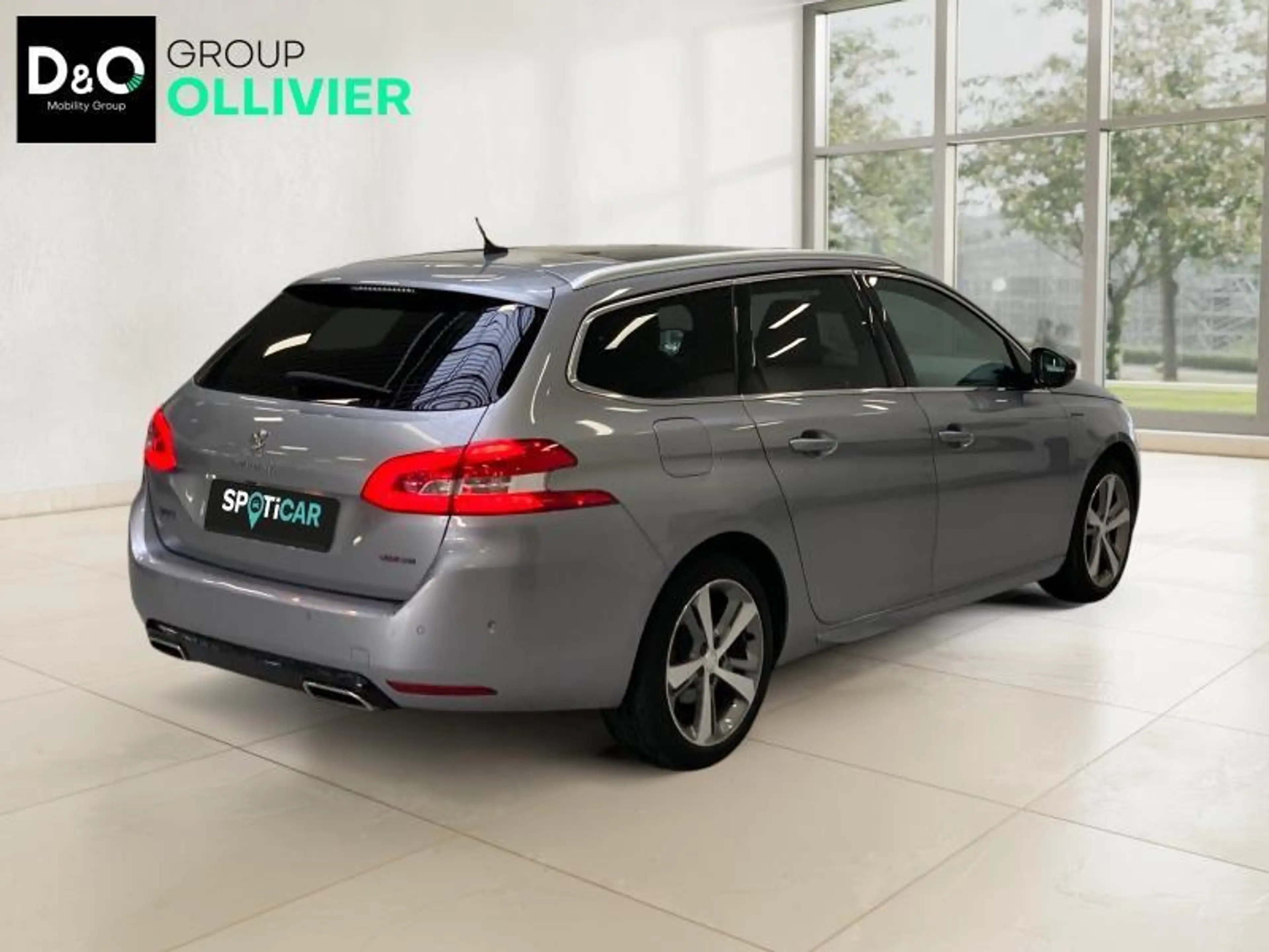 Peugeot 308 II SW GT Line *TOIT PANO/NAVI/CAMERA* — photo 7