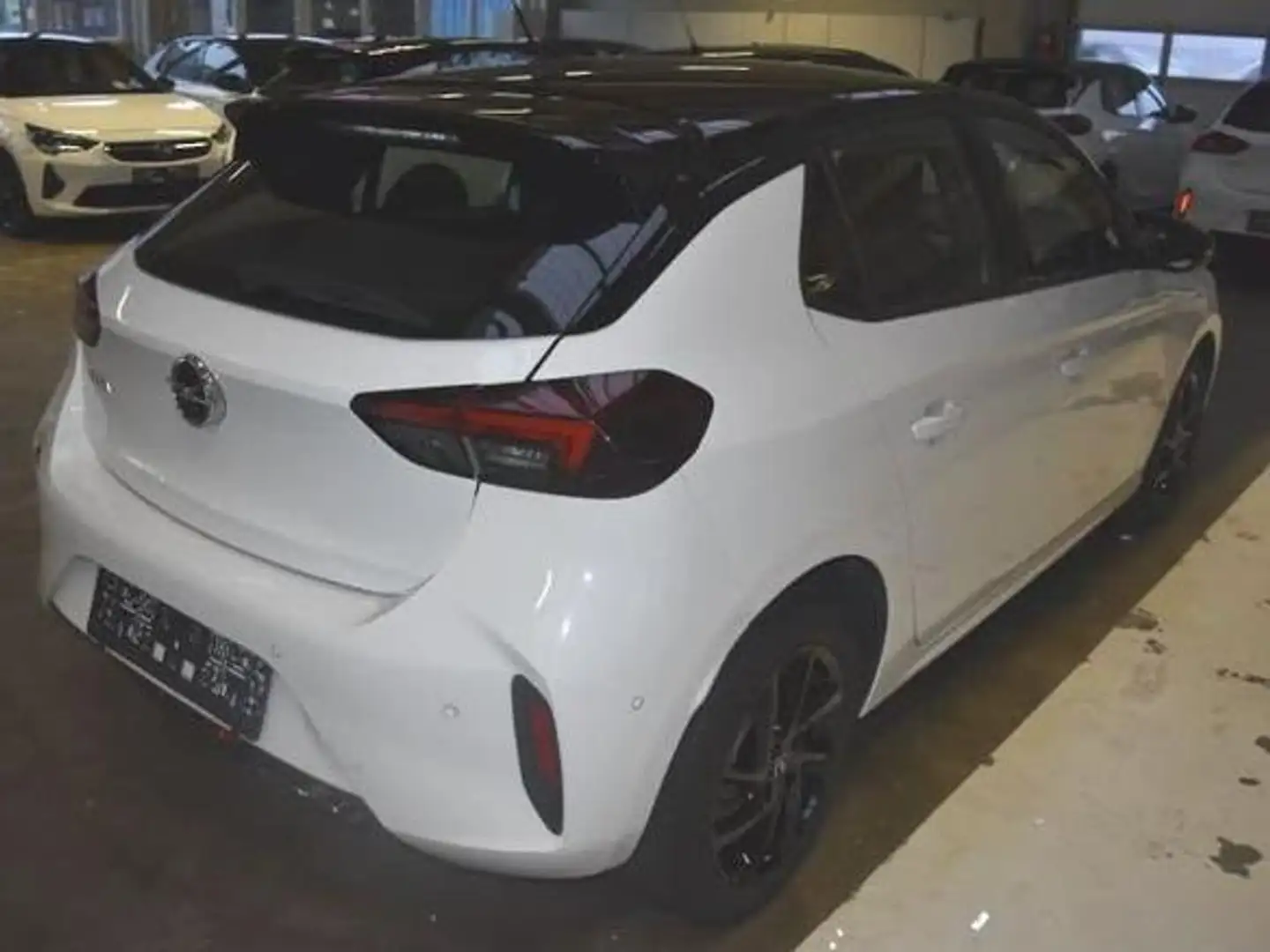 Opel Corsa GS Automatik Weiß - 2
