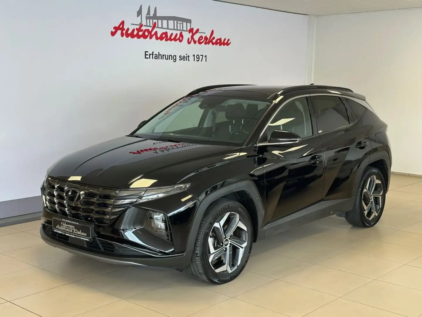 Hyundai TUCSON 1.6 T-GDi HEV Prime+Panorama+360° Kamera+ Schwarz - 1