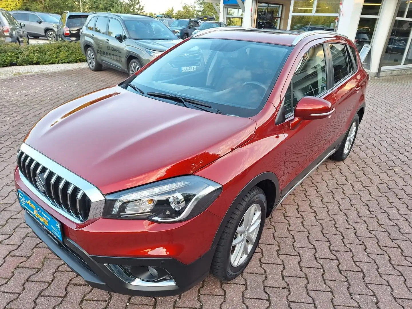 Suzuki (SX4) S-Cross 1.4 Comfort+ Hybrid ALLGRIP AT Красный - 1