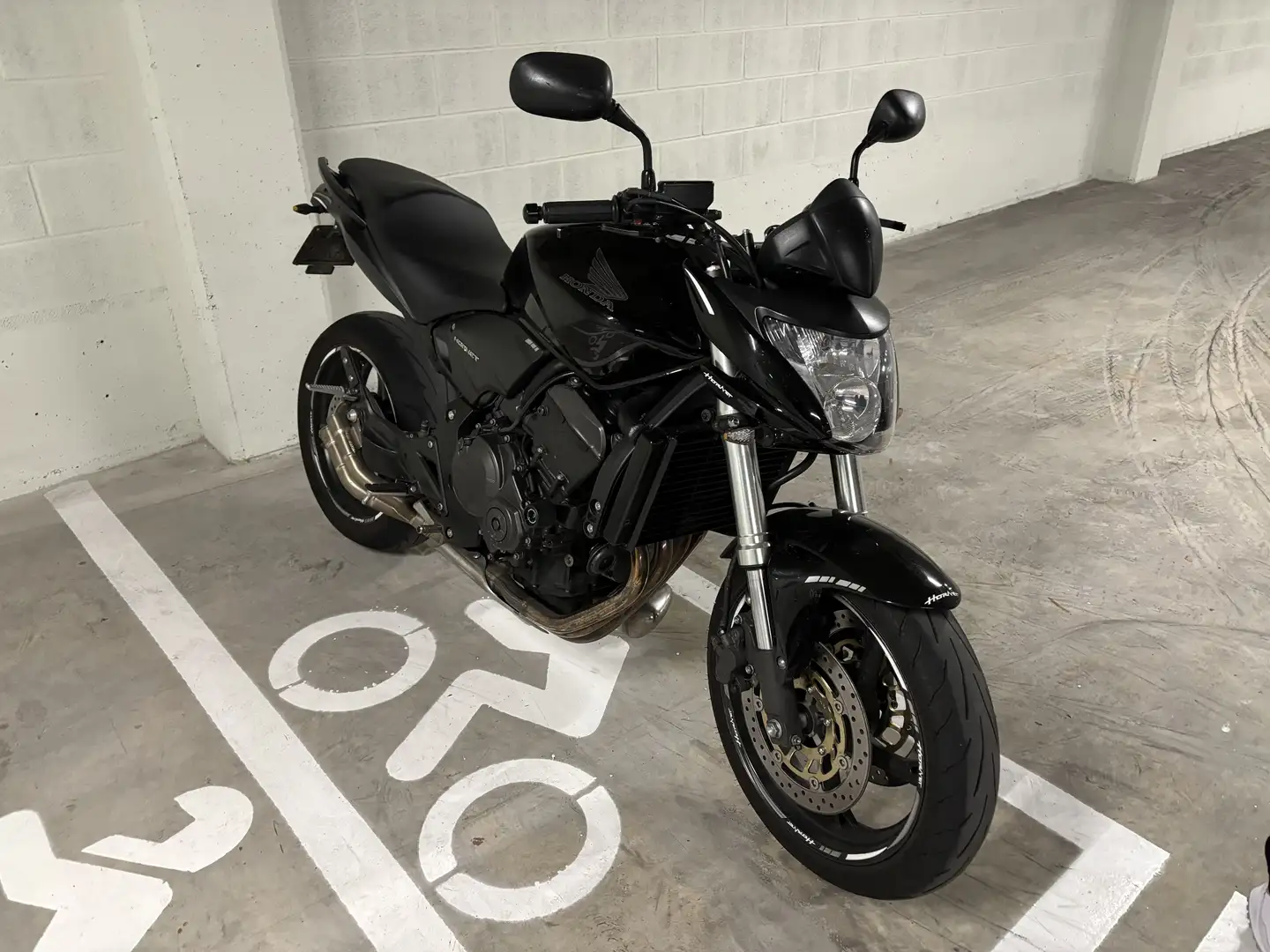 Honda Hornet CB600F crna - 1