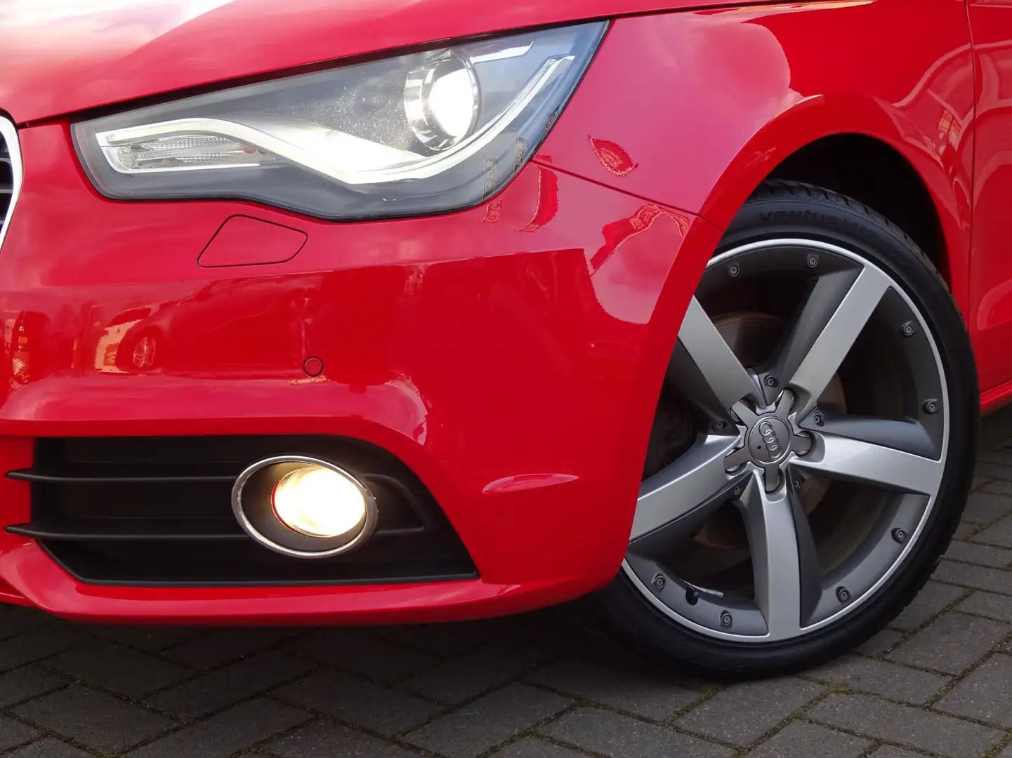 Audi A1 1.4 TFSI Ambition Pro Line Business,Pano-Dak Rojo - 2