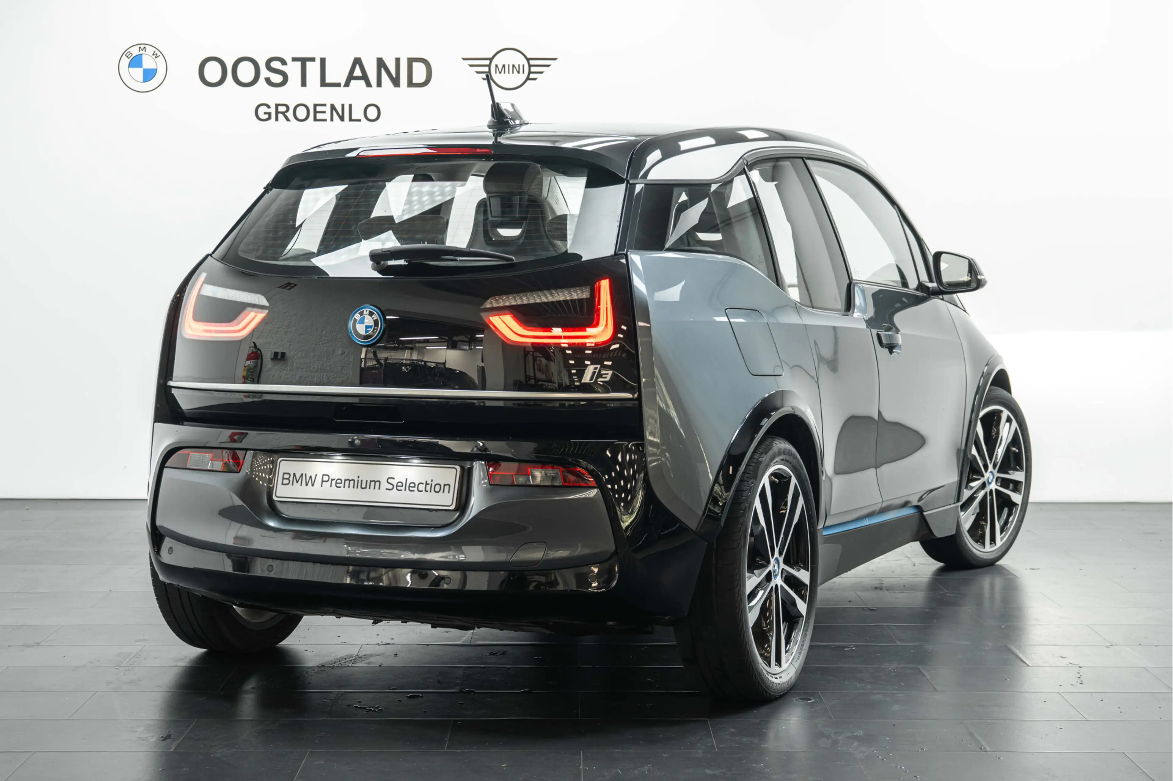 BMW i3 Sportpakket / SOH 95% / Schuif-kanteldak / Achteru — photo 3
