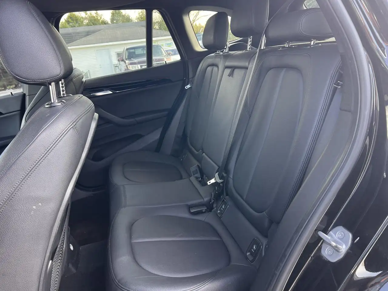 BMW X1 снимка BMW X1