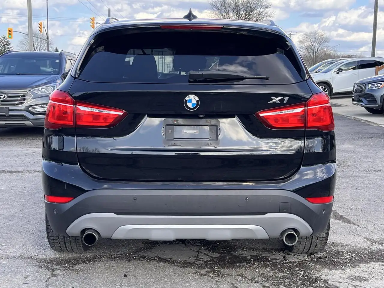 BMW X1 снимка BMW X1