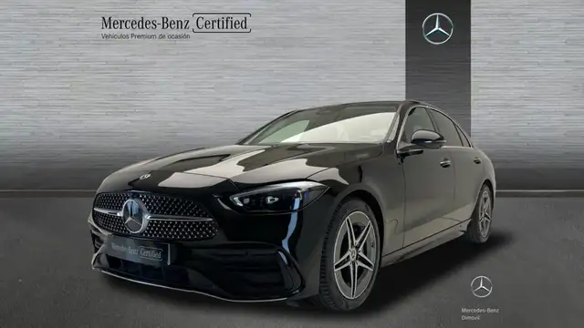 Mercedes-Benz 220 main image